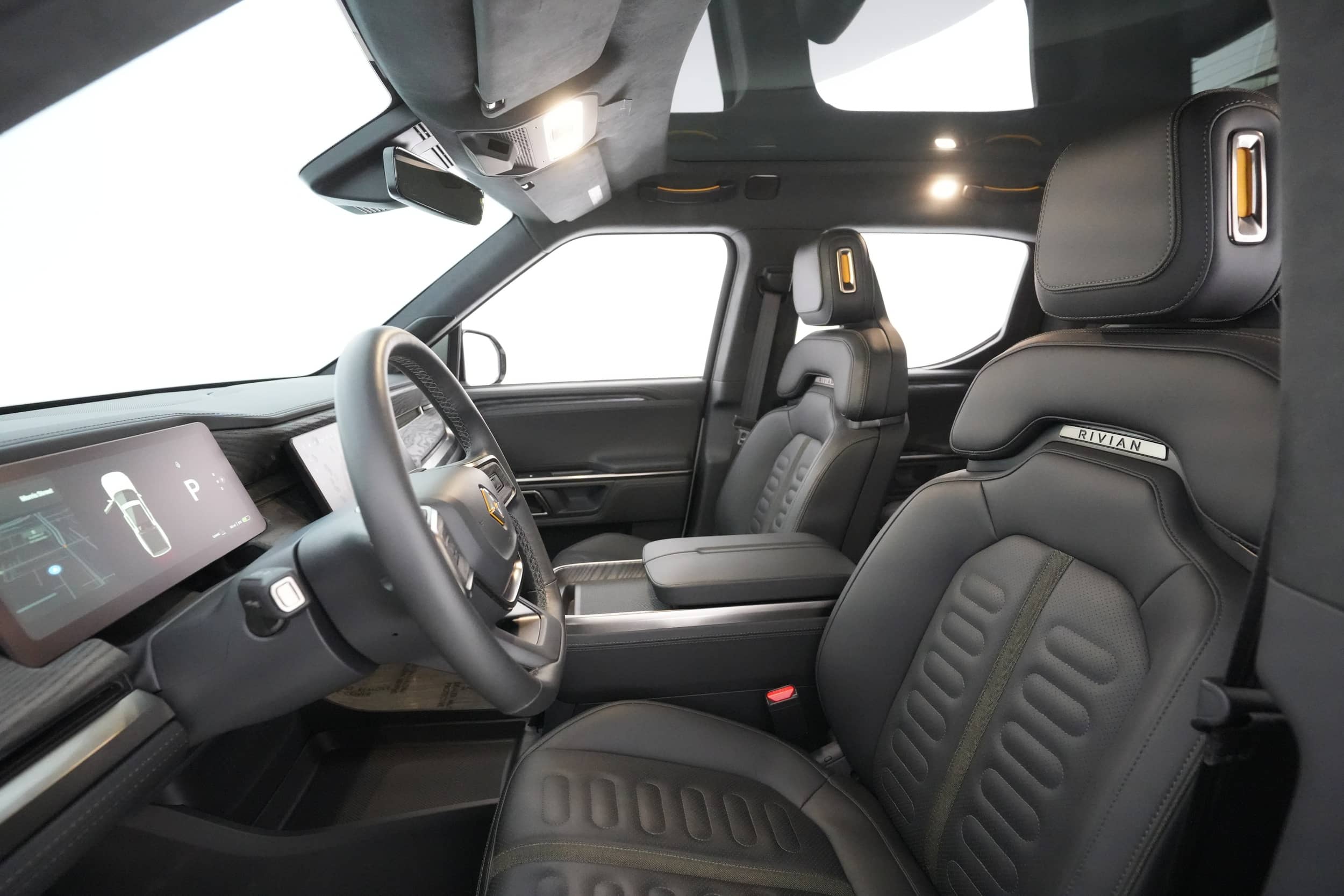 EverCars Co. vehicle image 19 for Rivian R1T -  Adventure on EverCars Co.