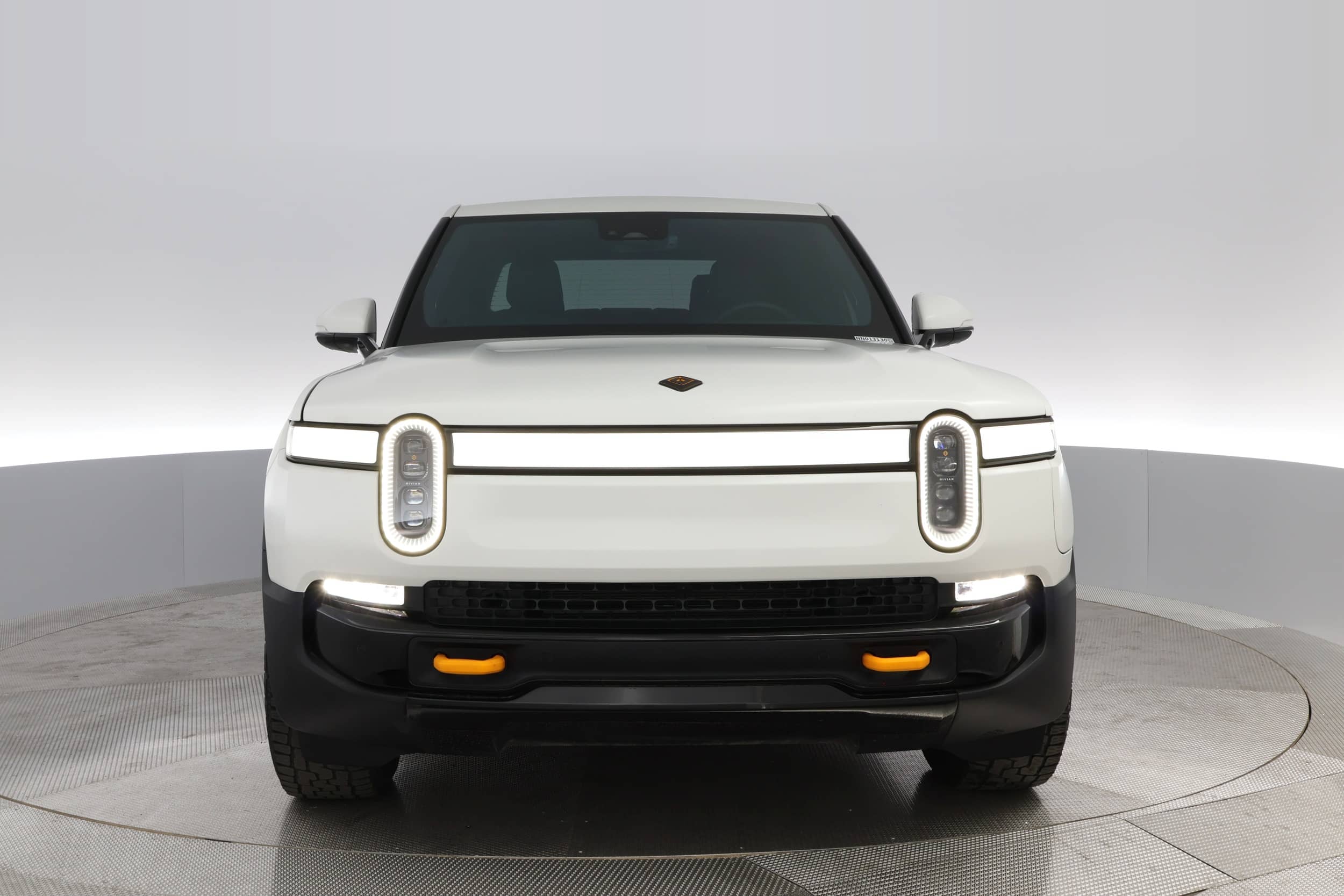 EverCars Co. vehicle image 7 for Rivian R1T -  Adventure on EverCars Co.