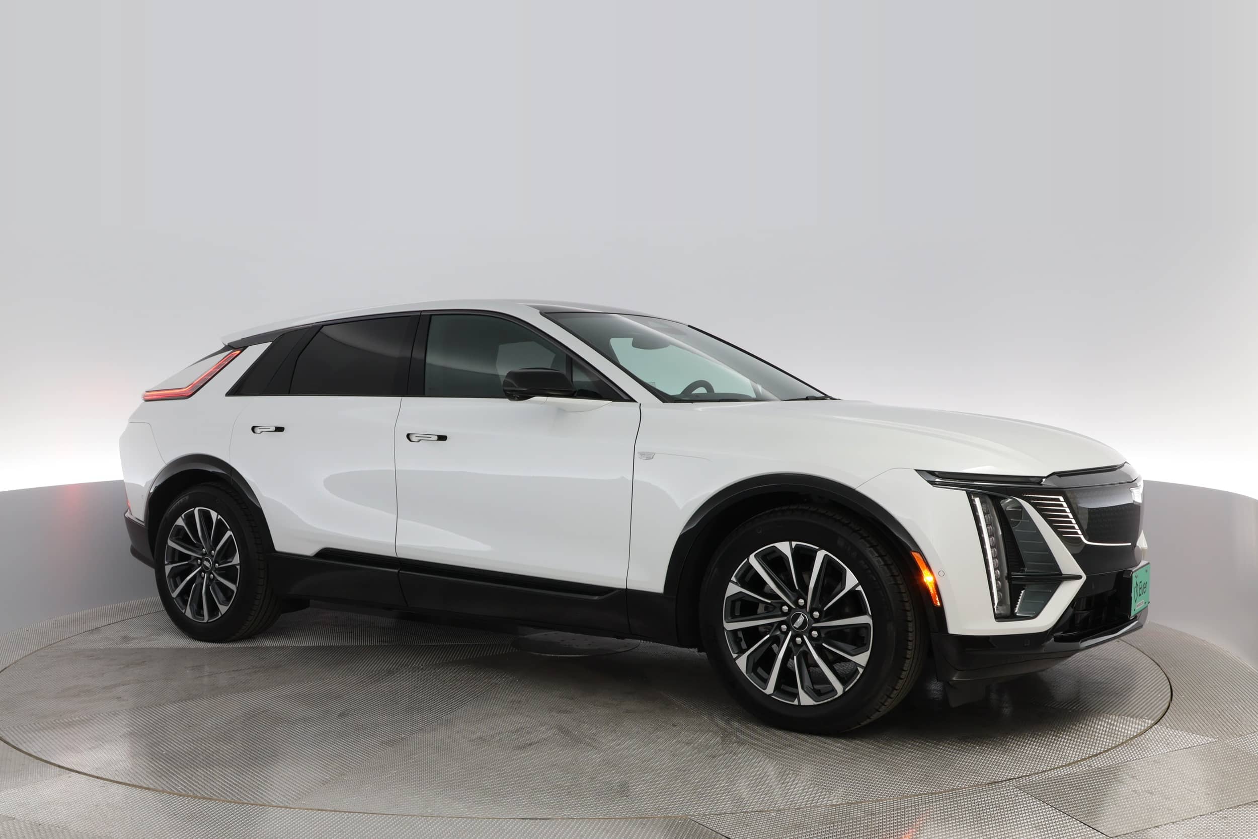 EverCars Co. vehicle image 8 for Cadillac LYRIQ -  Sport on EverCars Co.