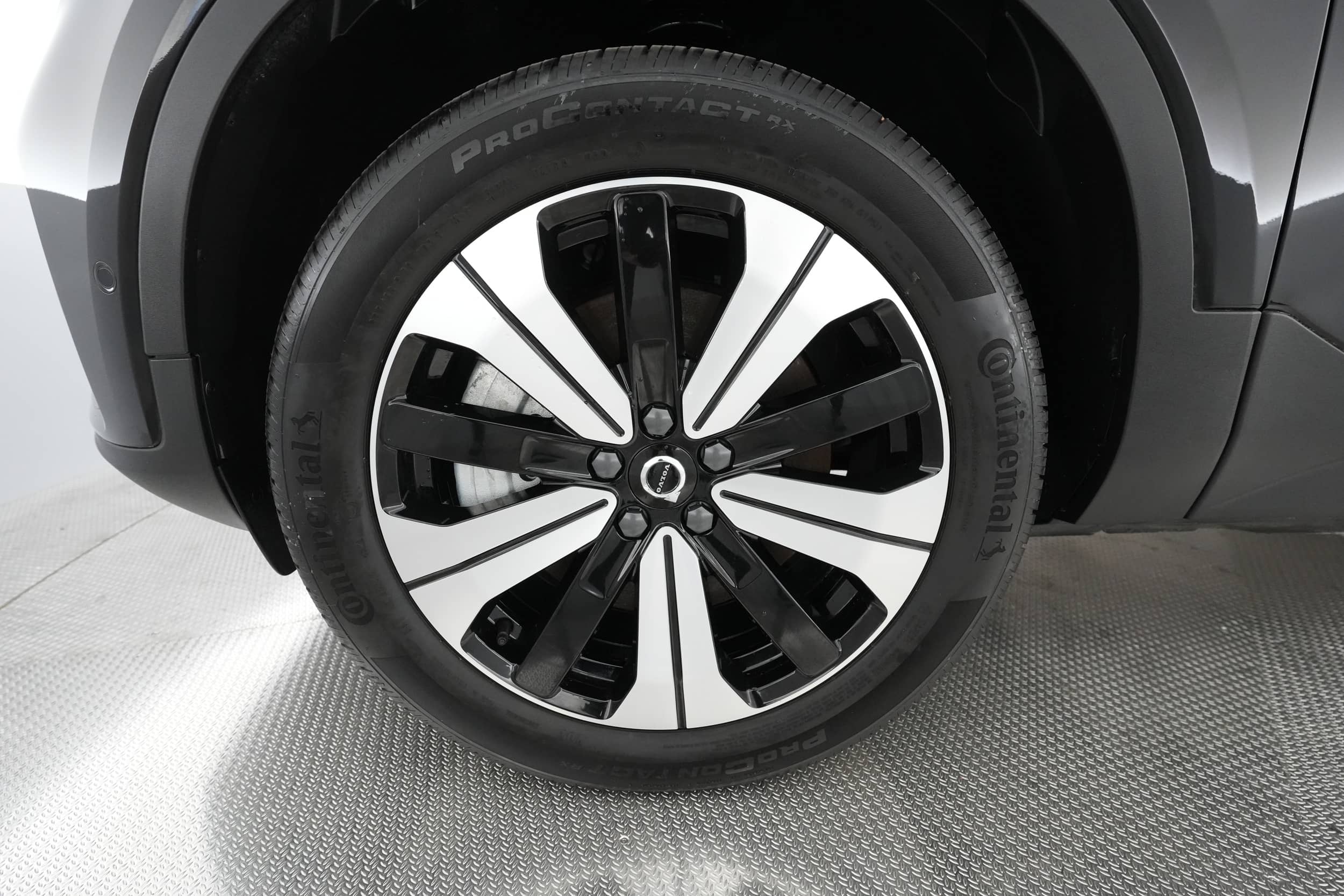 EverCars Co. vehicle image 14 for Volvo XC40 Recharge -  Twin Plus on EverCars Co.