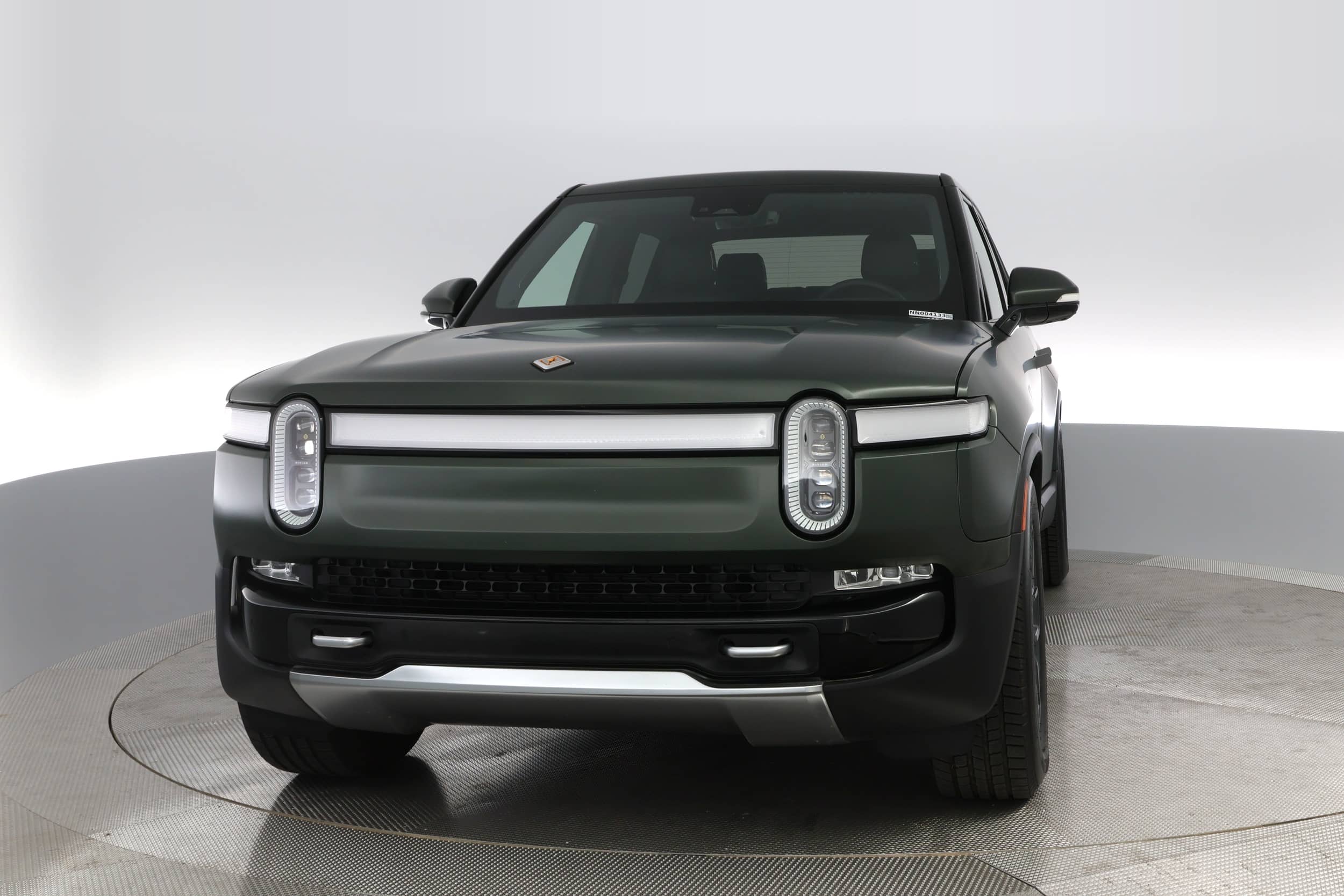 EverCars Co. vehicle image 7 for Rivian R1T -  Adventure on EverCars Co.