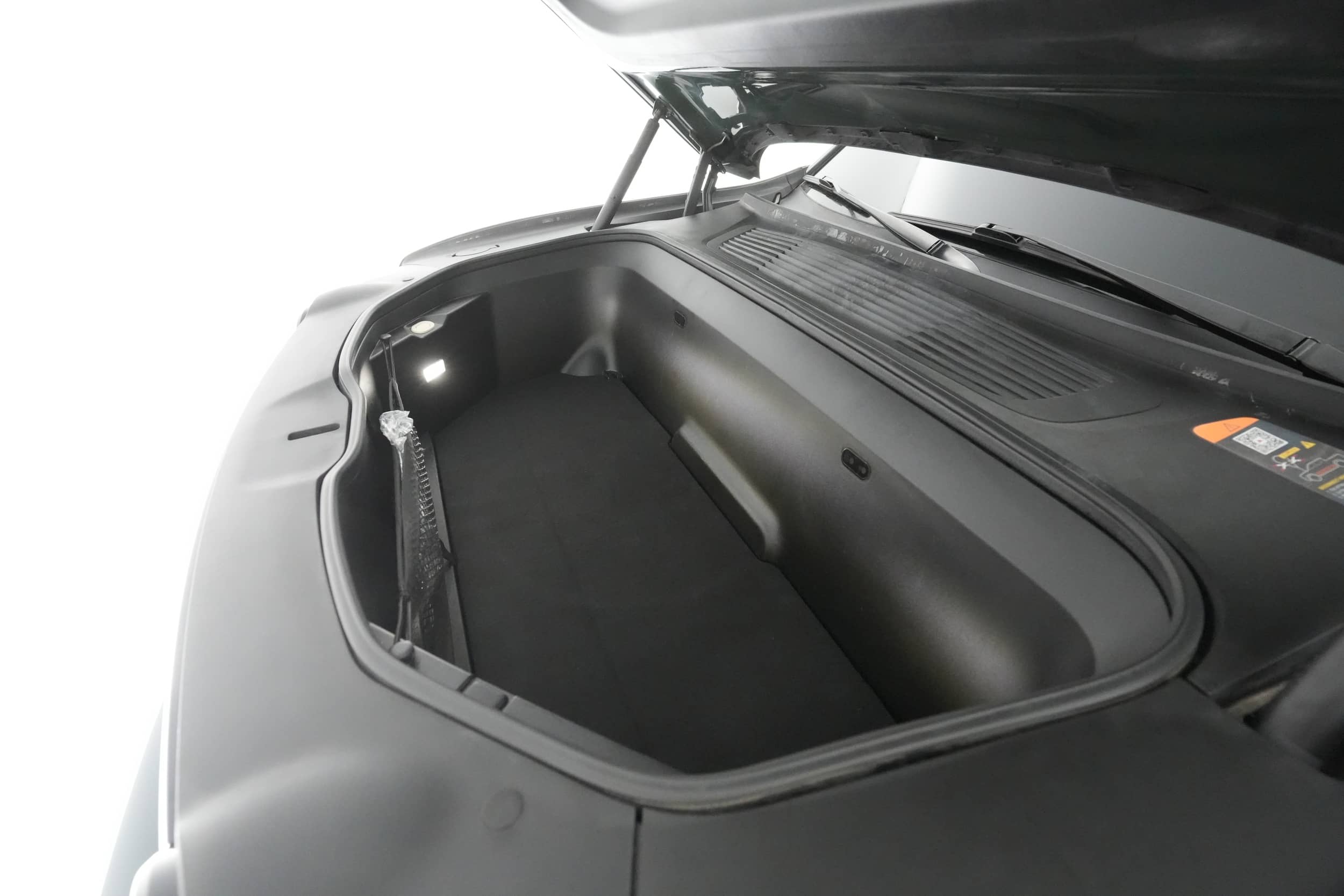 EverCars Co. vehicle image 24 for Rivian R1T -  Adventure on EverCars Co.