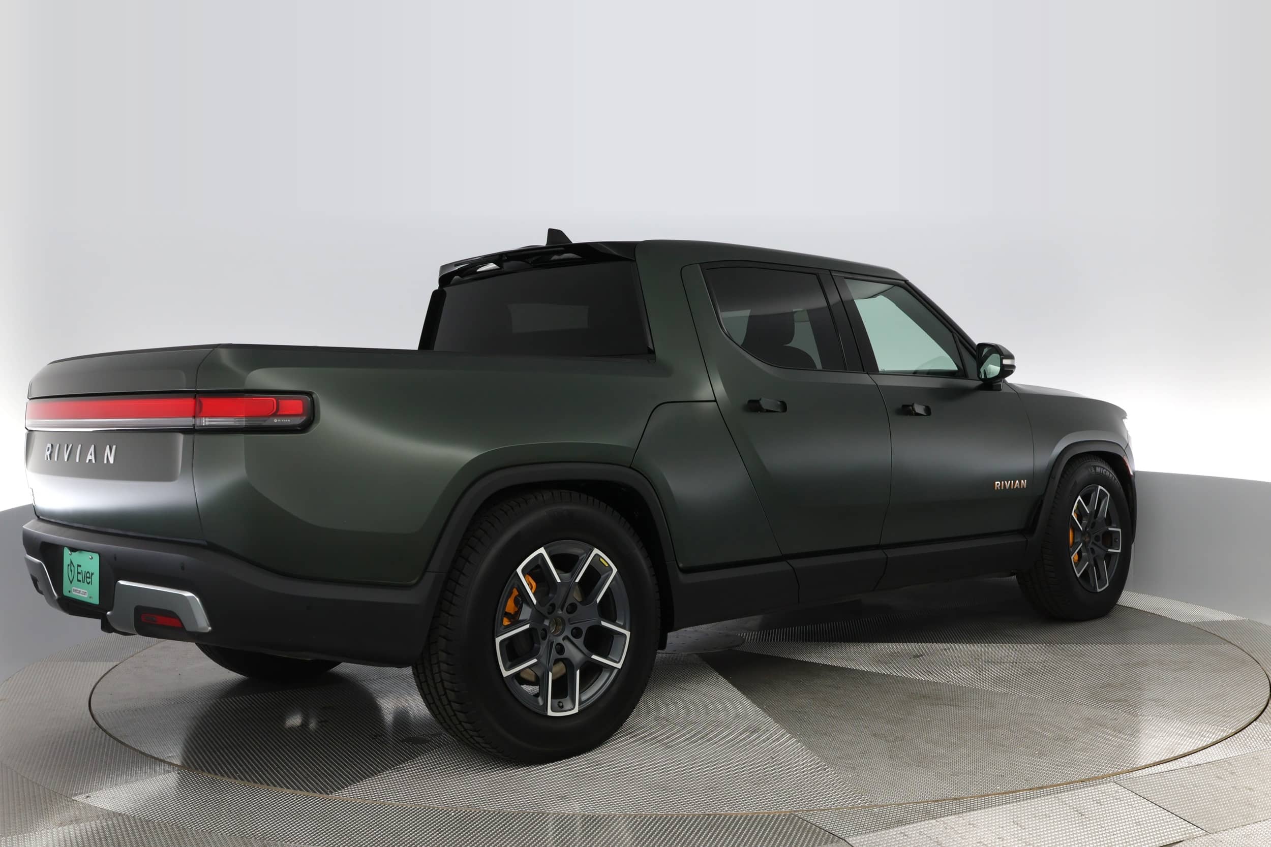 EverCars Co. vehicle image 10 for Rivian R1T -  Adventure on EverCars Co.