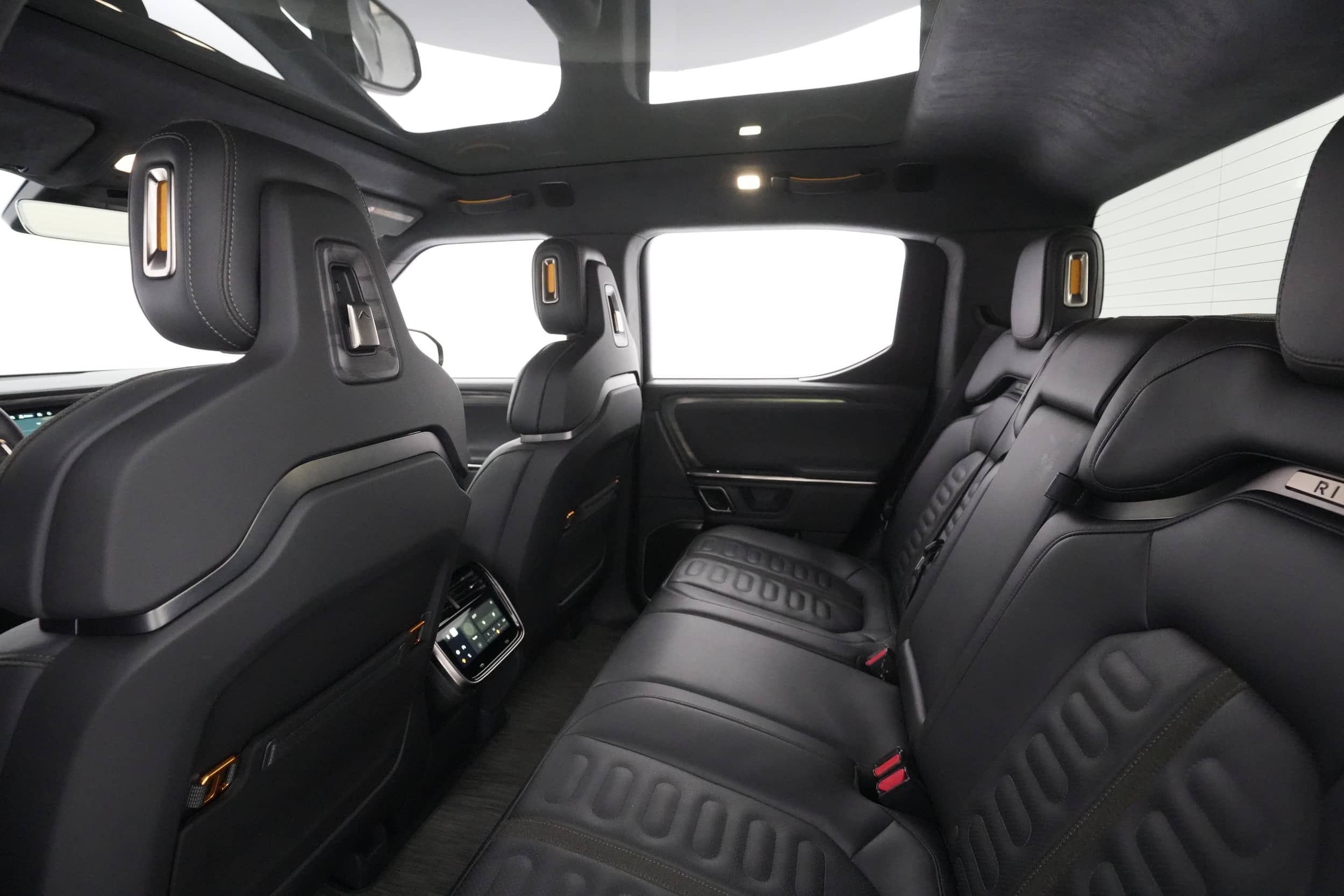 EverCars Co. vehicle image 20 for Rivian R1T -  Adventure on EverCars Co.