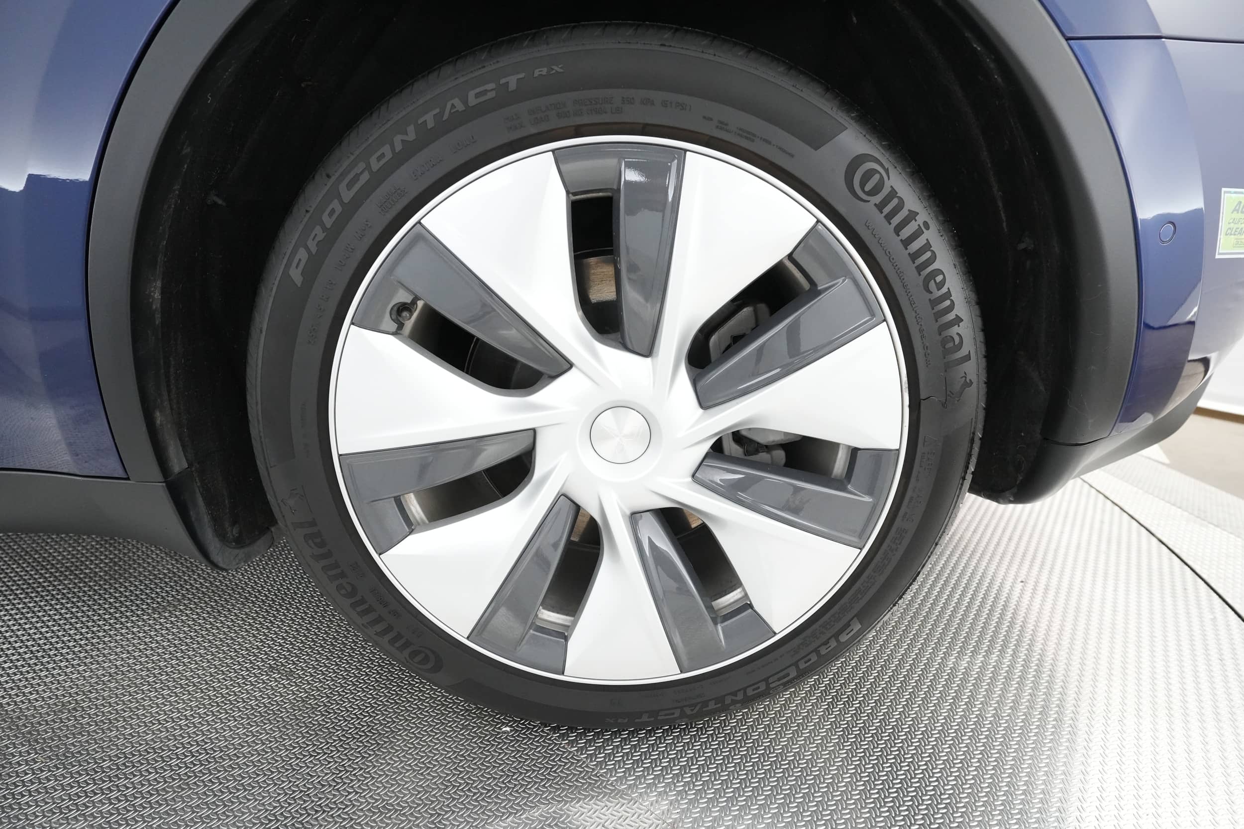 EverCars Co. vehicle image 15 for Tesla Model Y -  Long Range on EverCars Co.