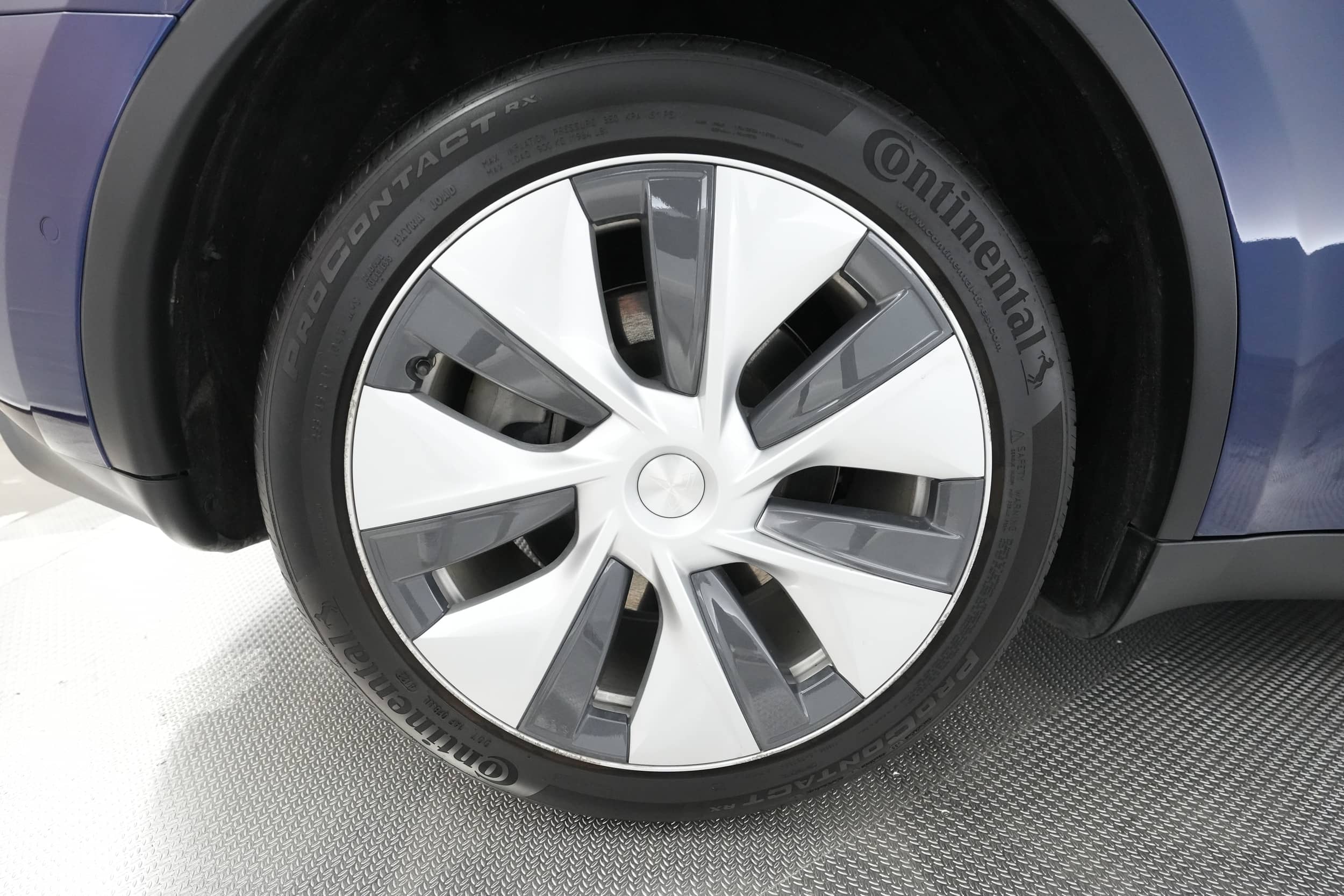 EverCars Co. vehicle image 17 for Tesla Model Y -  Long Range on EverCars Co.