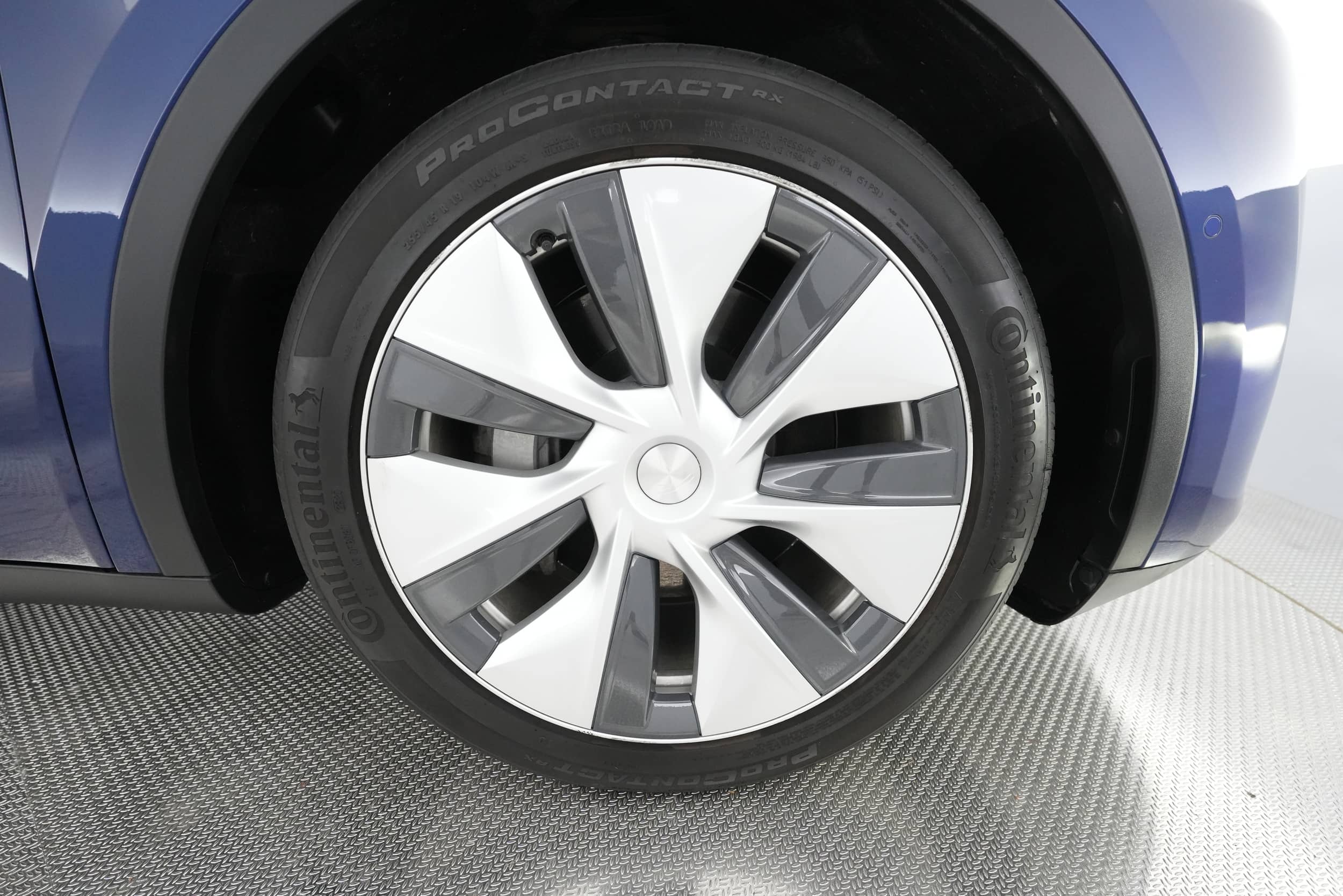 EverCars Co. vehicle image 16 for Tesla Model Y -  Long Range on EverCars Co.