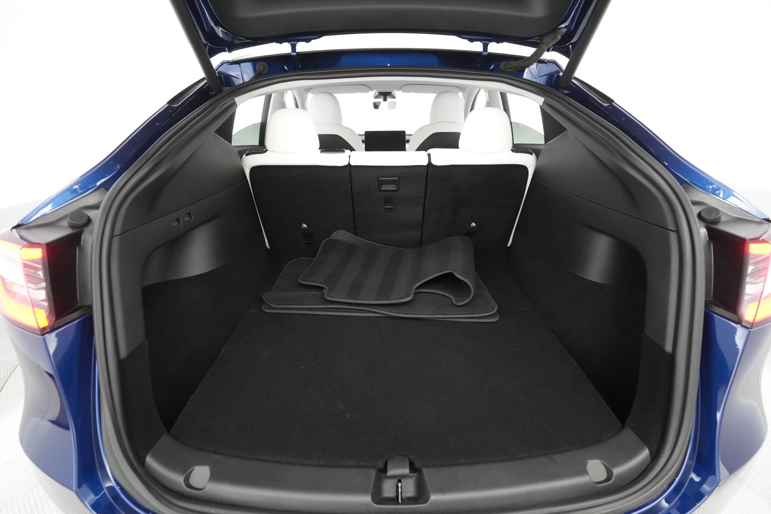EverCars Co. vehicle image 23 for Tesla Model Y -  Long Range on EverCars Co.