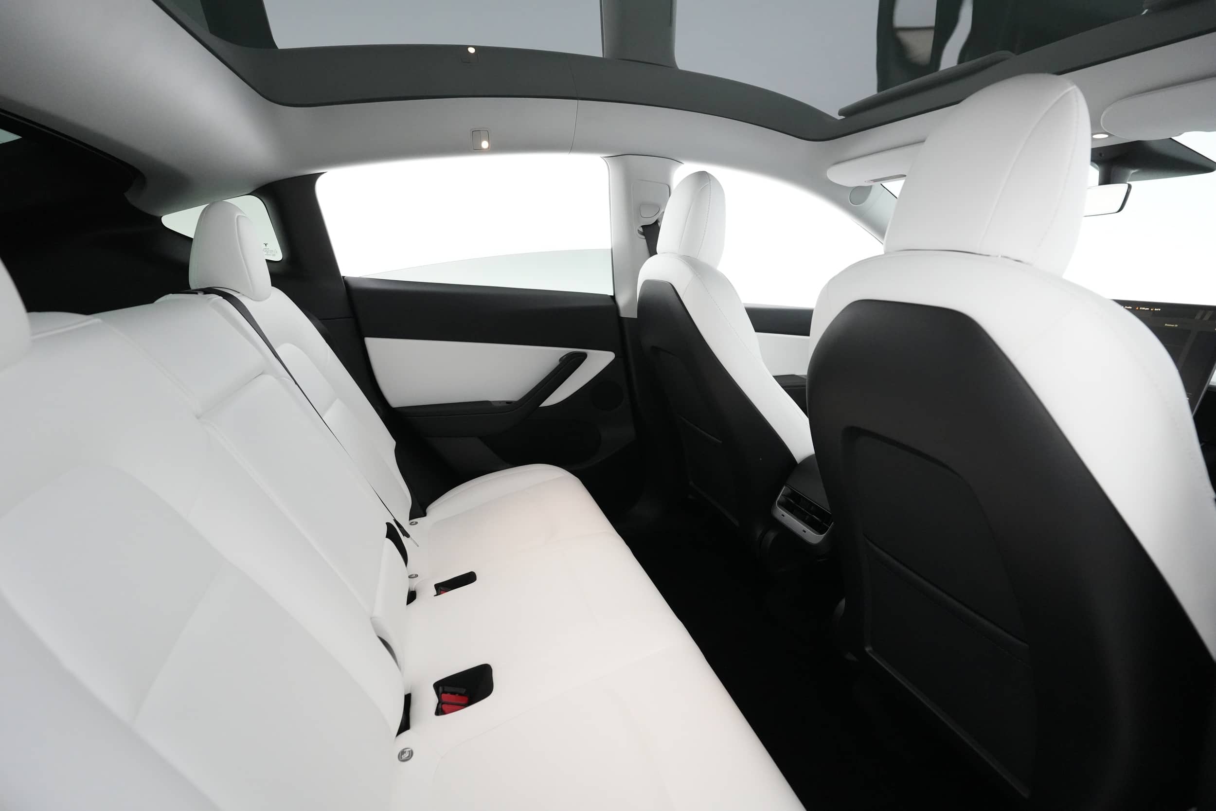 EverCars Co. vehicle image 22 for Tesla Model Y -  Long Range on EverCars Co.
