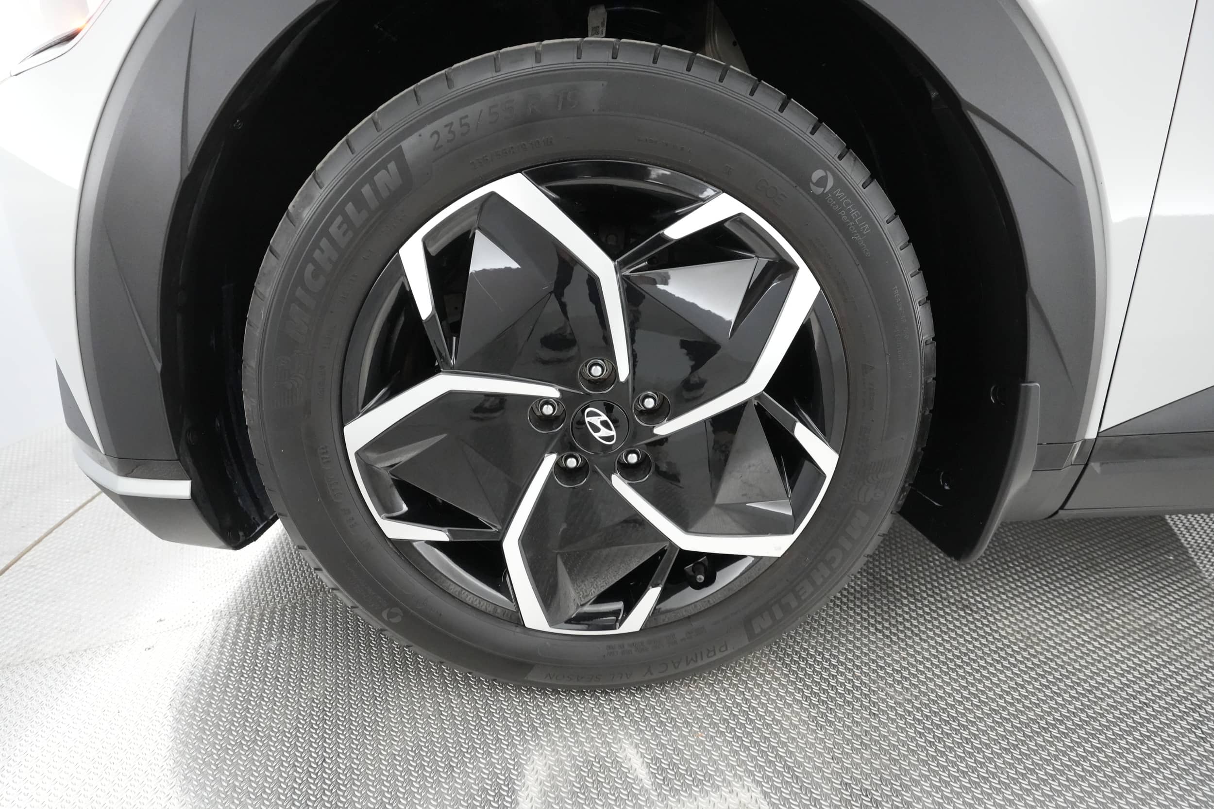 EverCars Co. vehicle image 13 for Hyundai IONIQ 5 -  SEL on EverCars Co.
