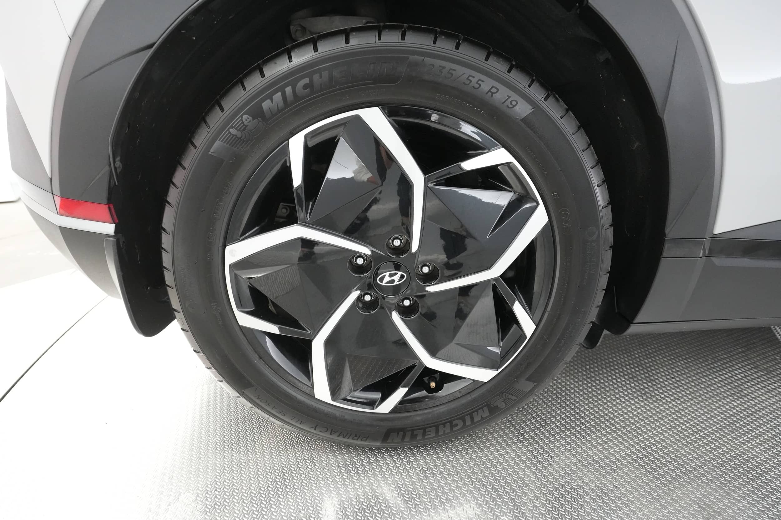 EverCars Co. vehicle image 16 for Hyundai IONIQ 5 -  SEL on EverCars Co.
