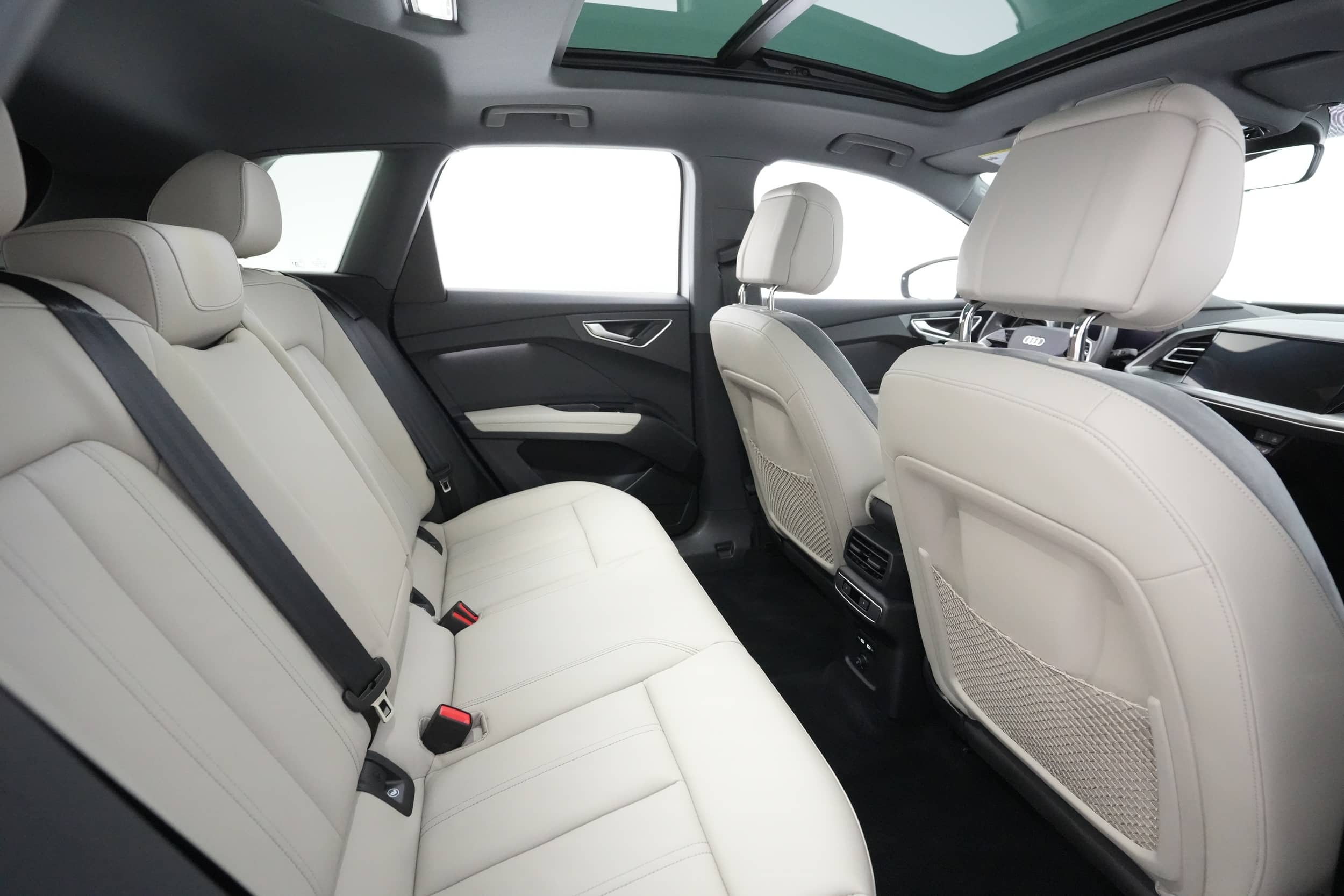 EverCars Co. vehicle image 4 for Audi Q4 e-tron -  Premium 50 on EverCars Co.