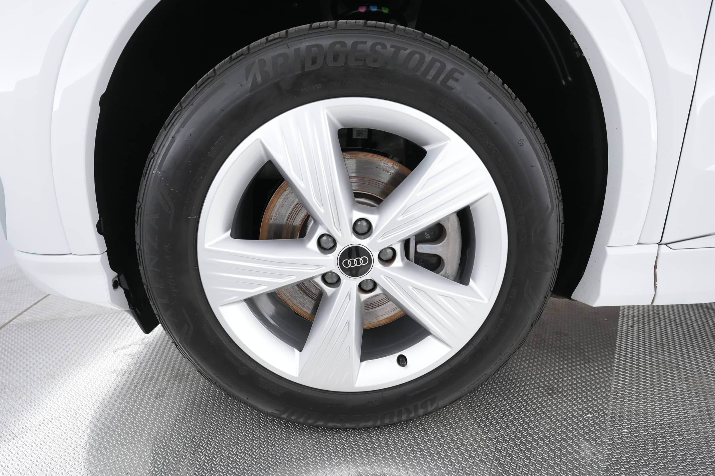 EverCars Co. vehicle image 14 for Audi Q4 e-tron -  Premium 50 on EverCars Co.