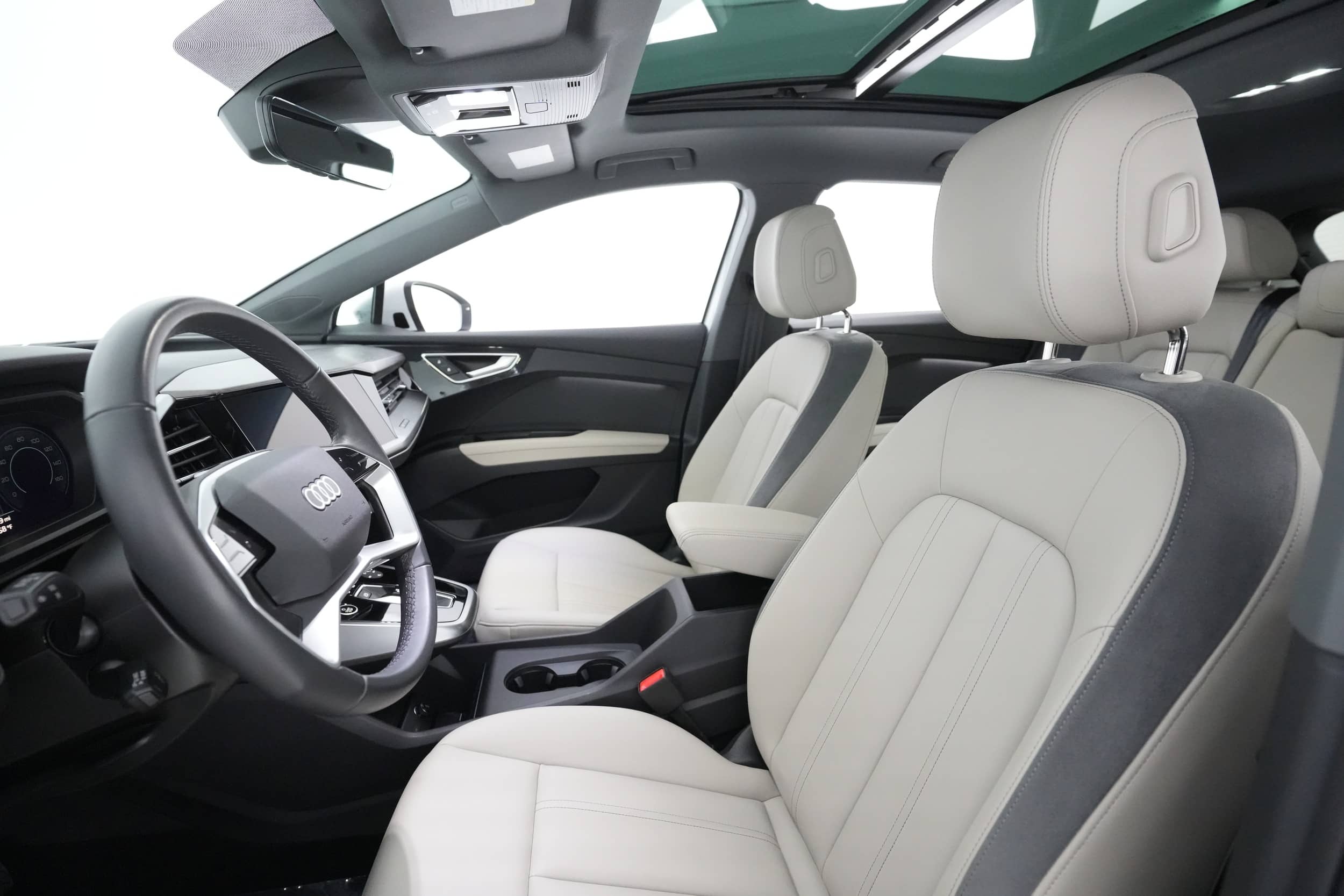 EverCars Co. vehicle image 19 for Audi Q4 e-tron -  Premium 50 on EverCars Co.