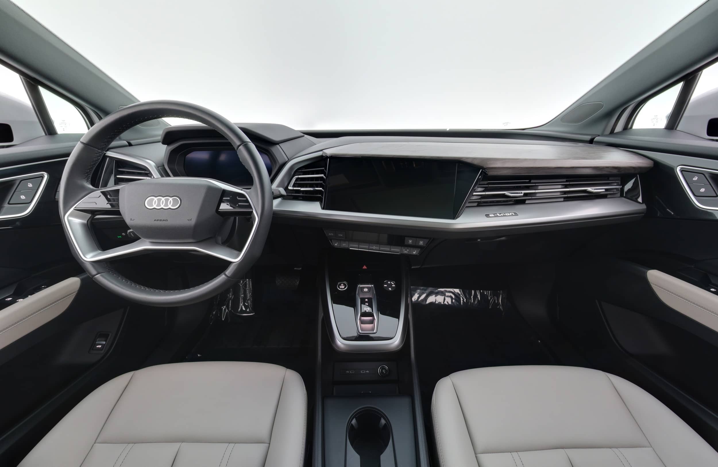 EverCars Co. vehicle image 18 for Audi Q4 e-tron -  Premium 50 on EverCars Co.
