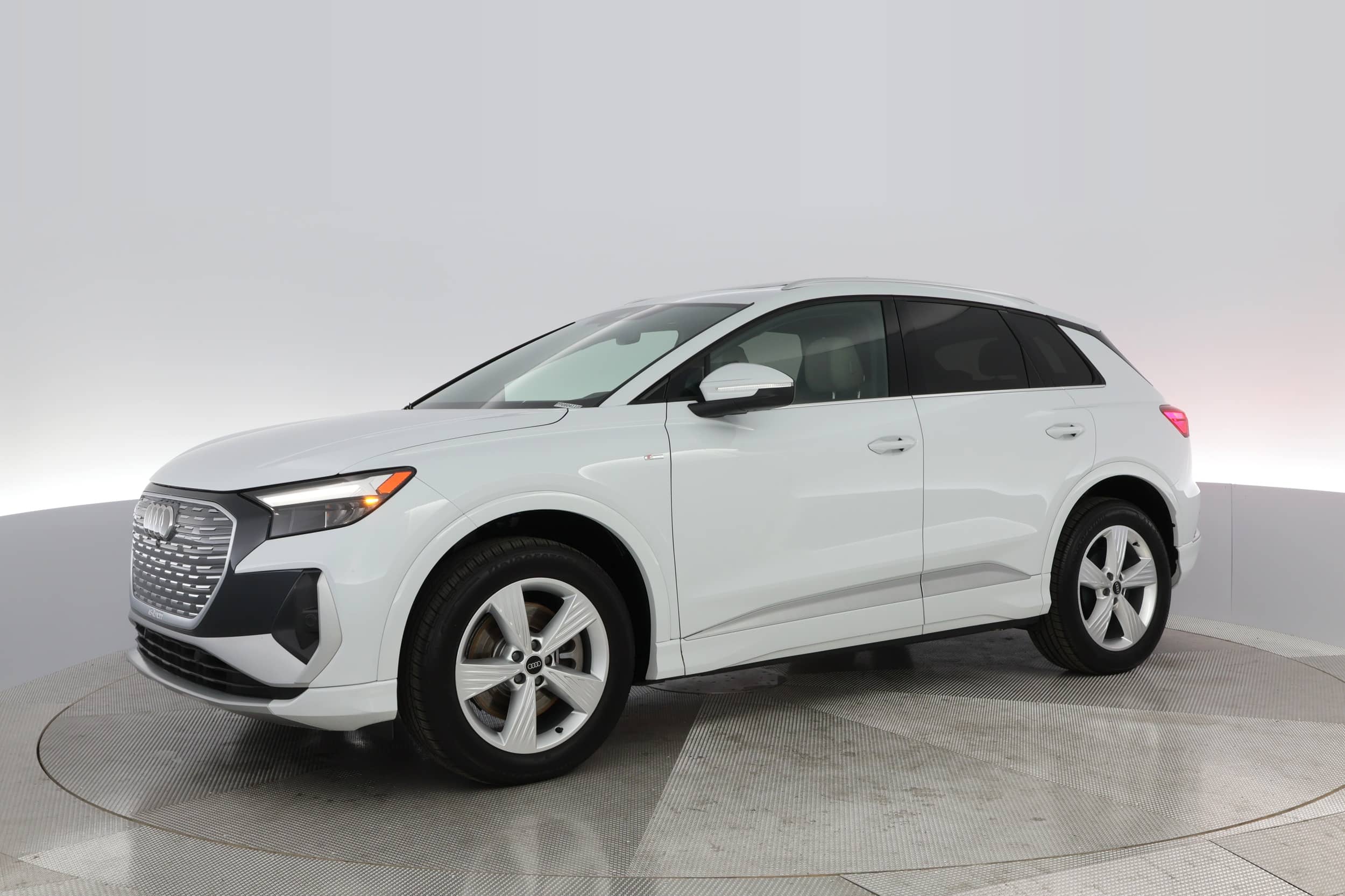 EverCars Co. vehicle image 13 for Audi Q4 e-tron -  Premium 50 on EverCars Co.