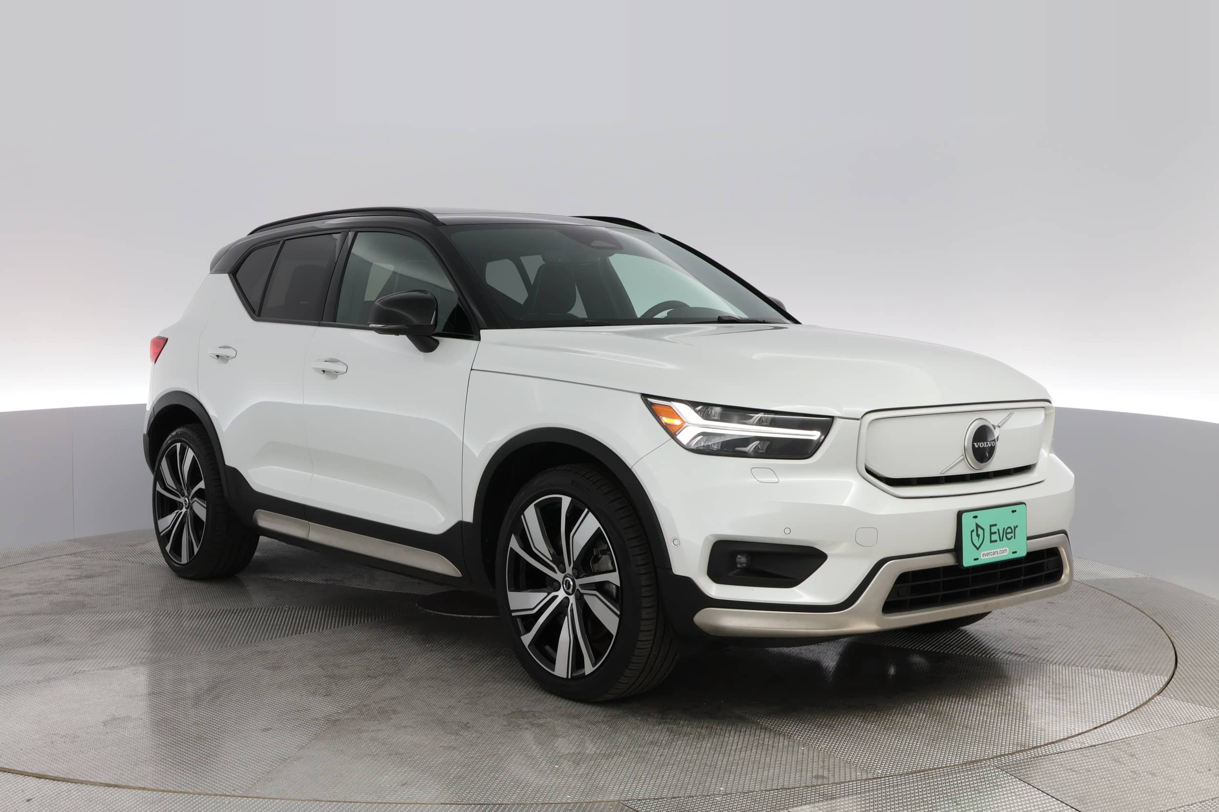 EverCars Co. vehicle image 7 for Volvo XC40 Recharge -  Twin Plus on EverCars Co.