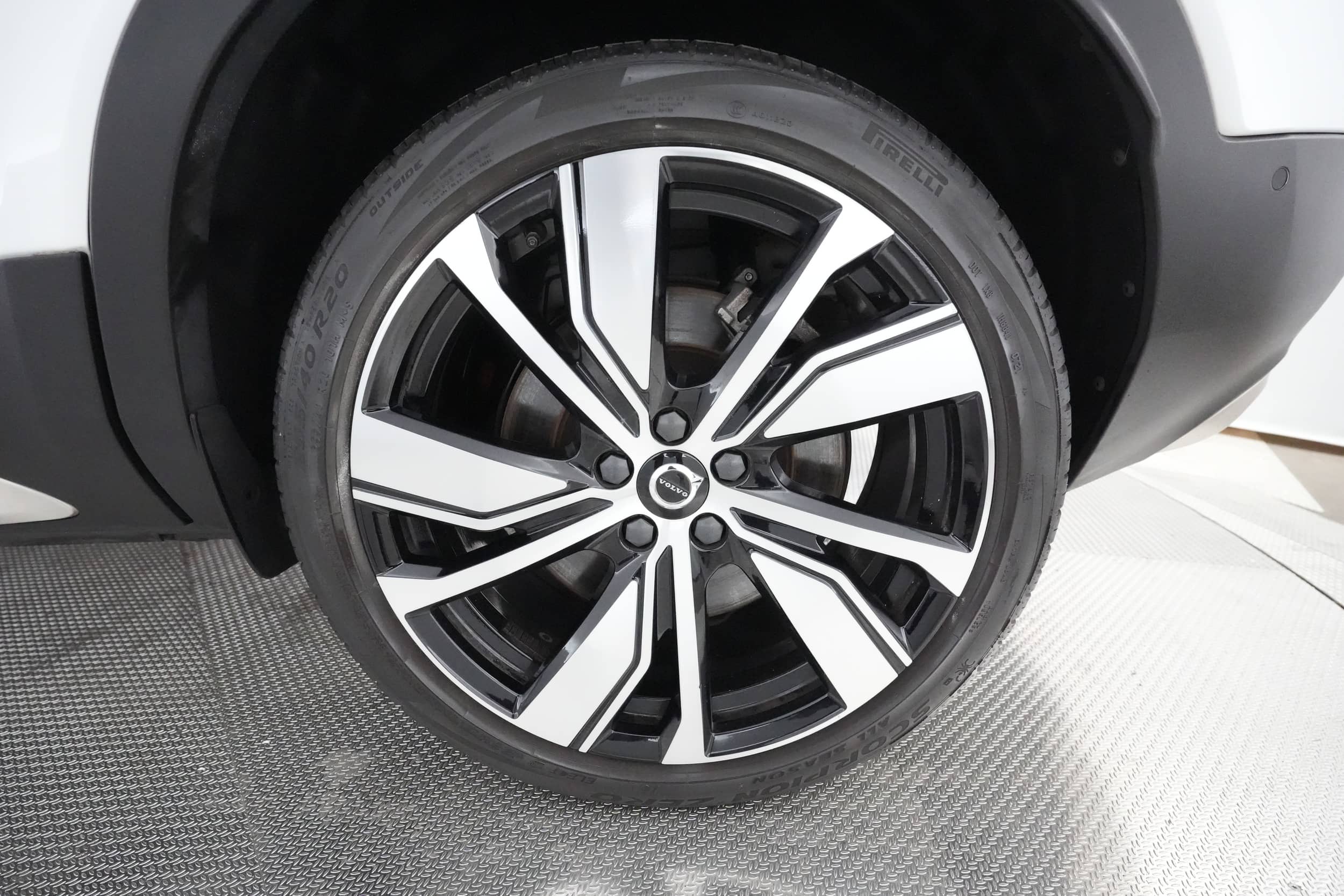 EverCars Co. vehicle image 14 for Volvo XC40 Recharge -  Twin Plus on EverCars Co.