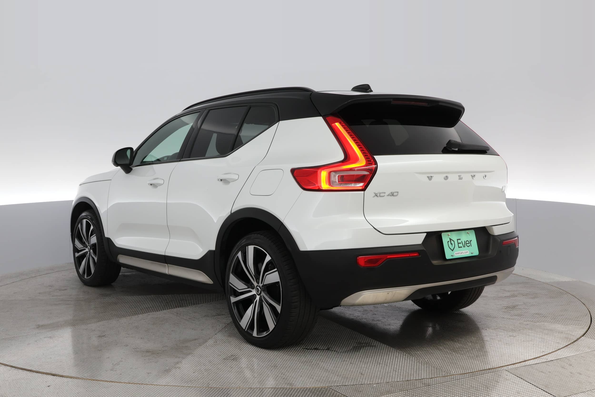 EverCars Co. vehicle image 11 for Volvo XC40 Recharge -  Twin Plus on EverCars Co.