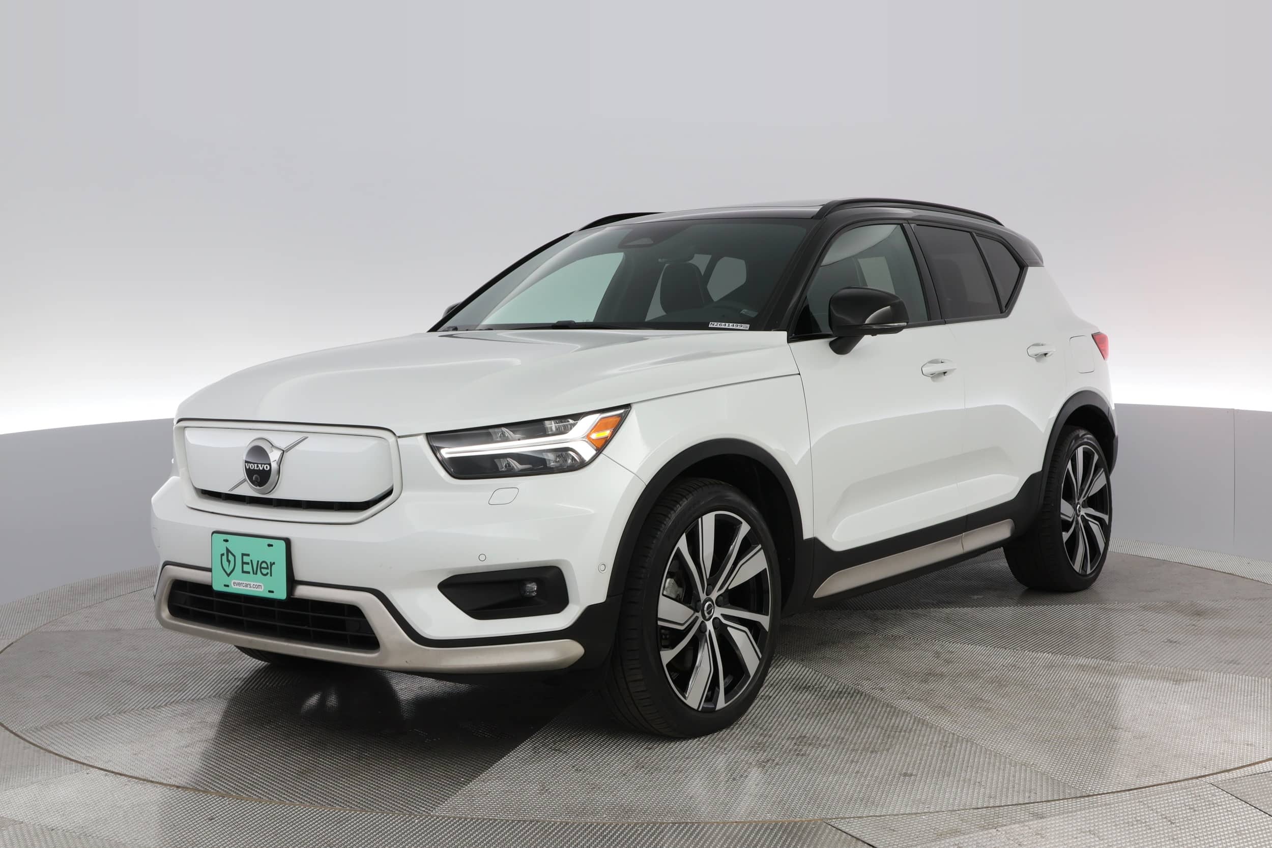 EverCars Co. featured vehicle's image for Volvo XC40 Recharge -  Twin Plus on EverCars Co.