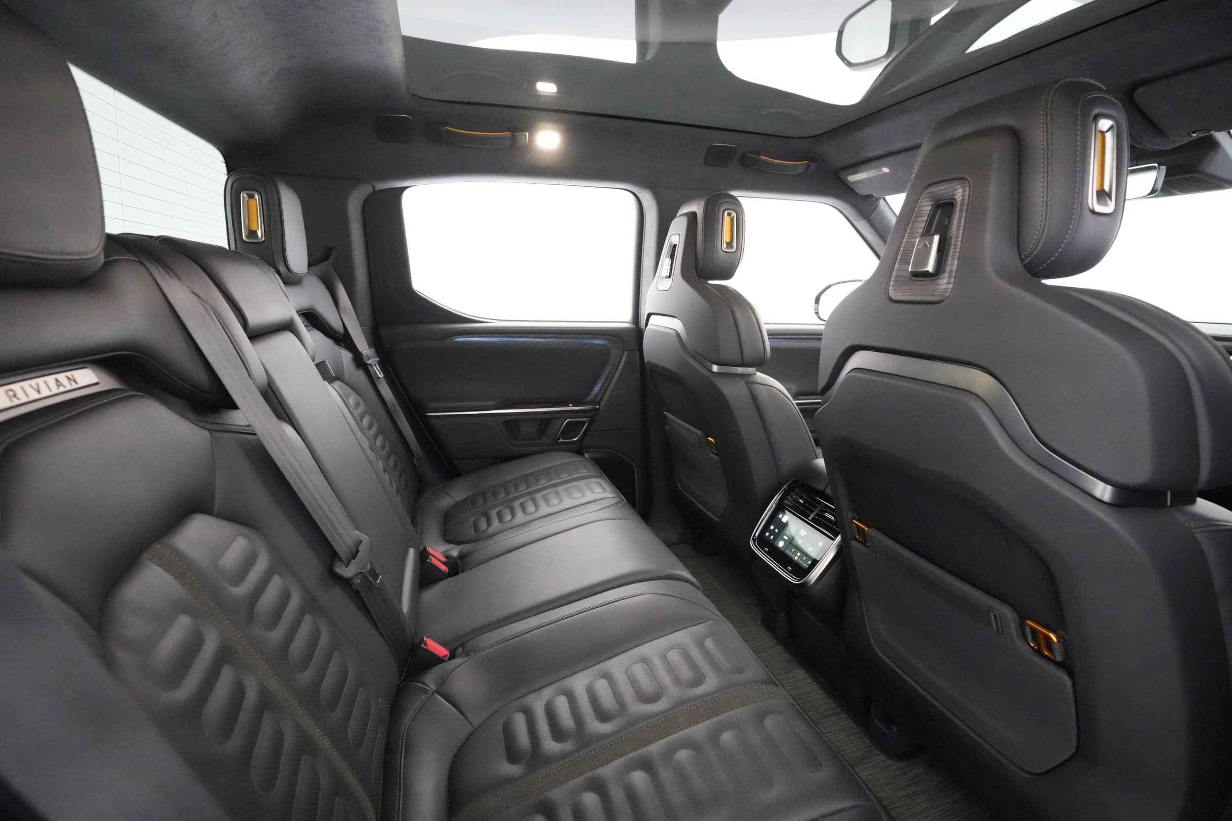 EverCars Co. vehicle image 4 for Rivian R1T -  Adventure on EverCars Co.