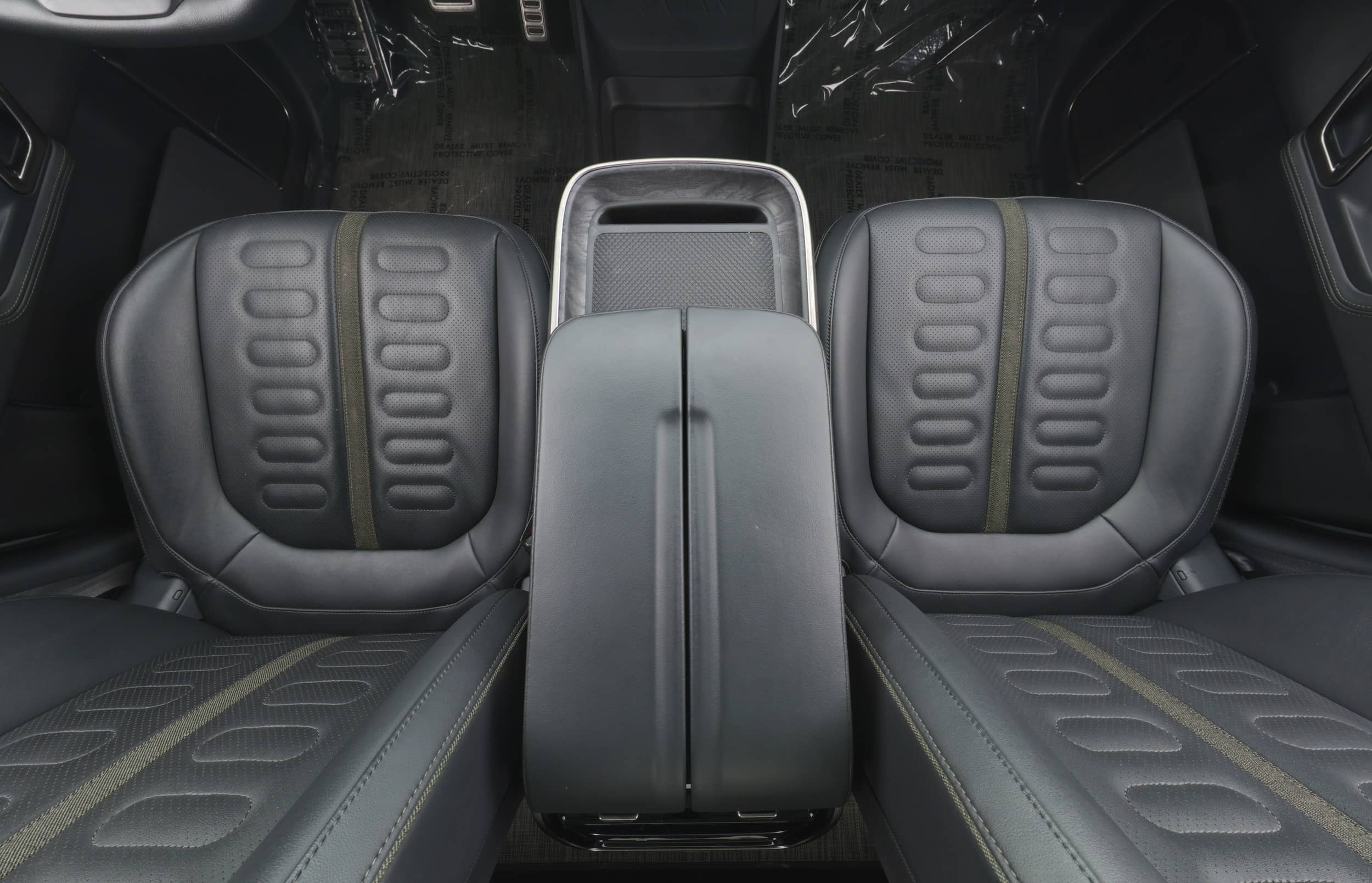 EverCars Co. vehicle image 20 for Rivian R1T -  Adventure on EverCars Co.