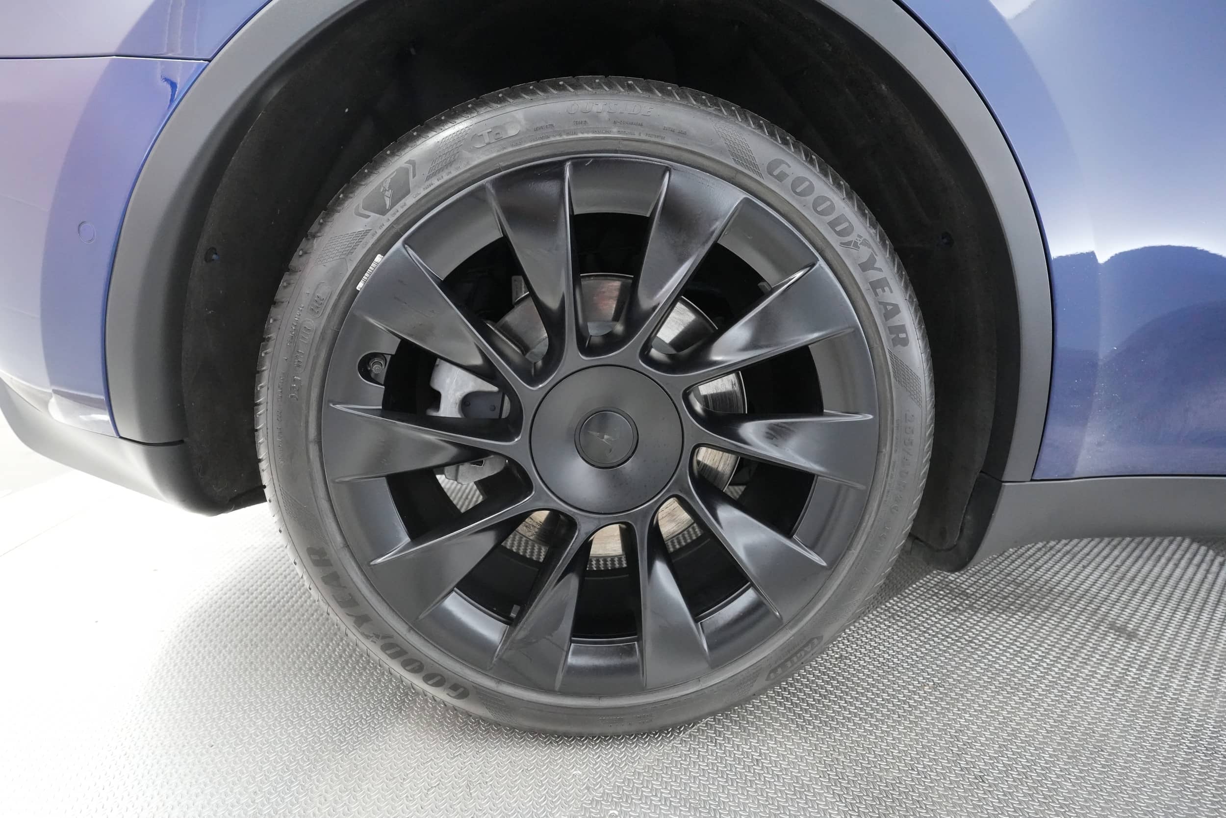 EverCars Co. vehicle image 16 for Tesla Model Y -  Long Range on EverCars Co.