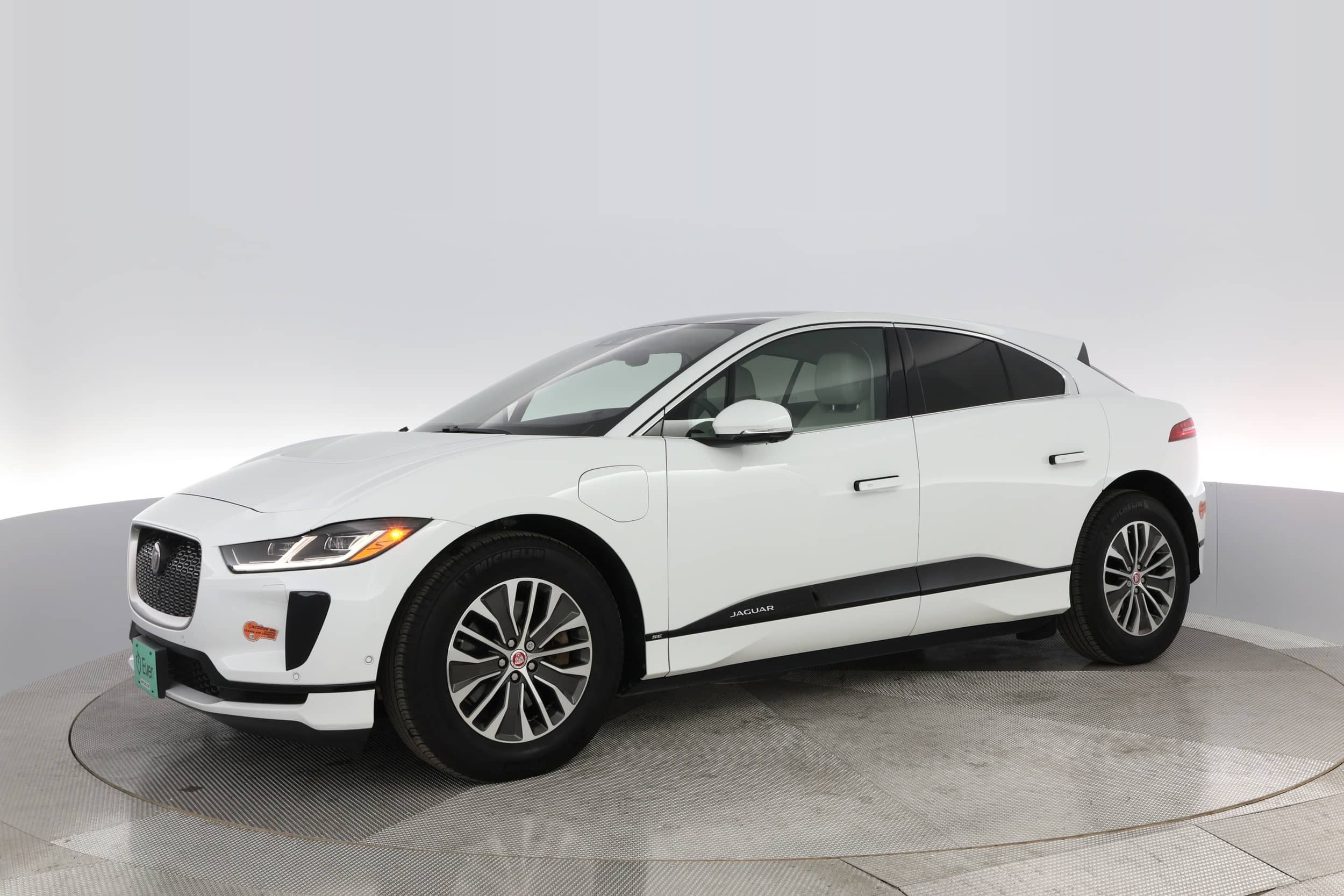 EverCars Co. vehicle image 11 for Jaguar I-Pace -  SE on EverCars Co.
