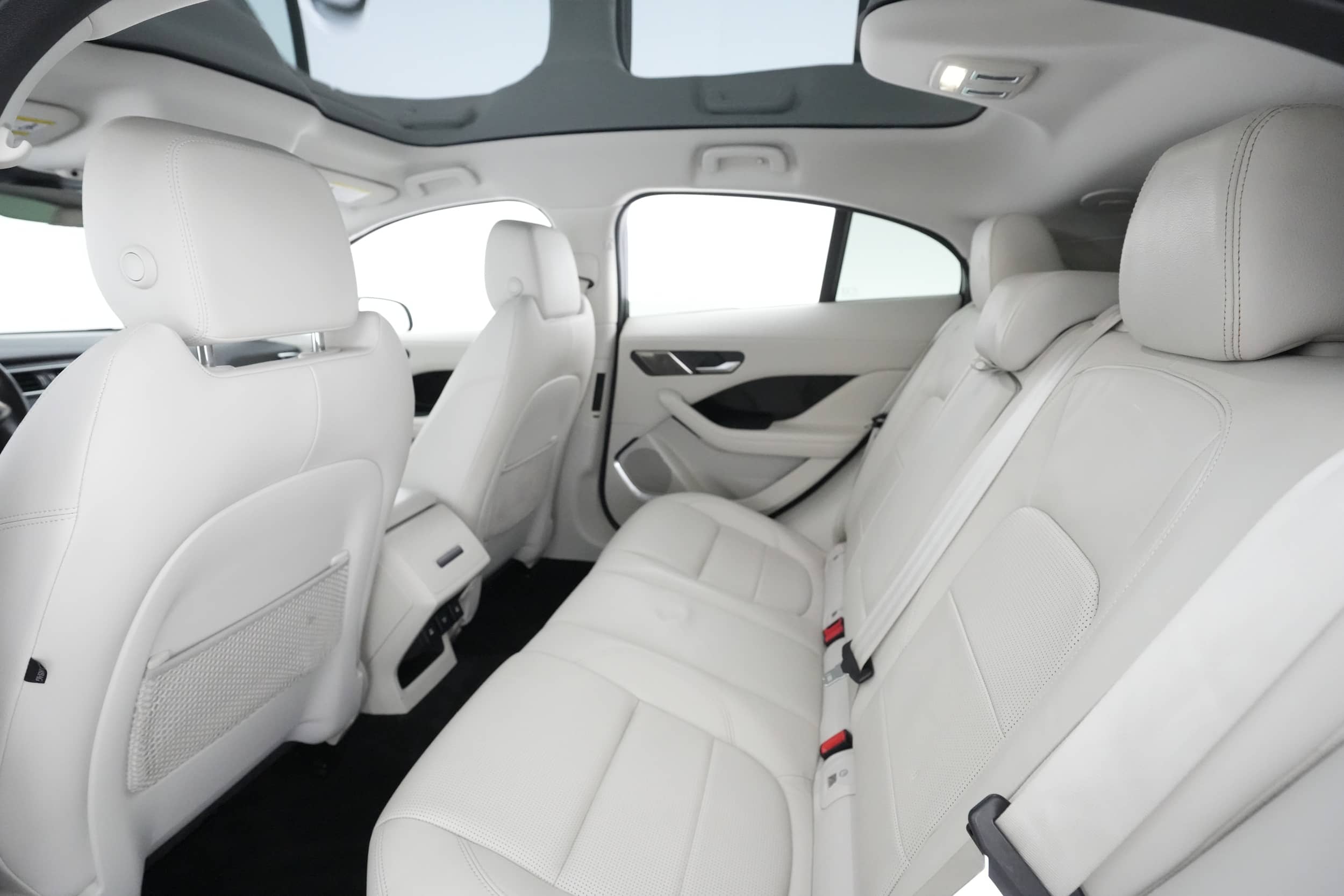EverCars Co. vehicle image 18 for Jaguar I-Pace -  SE on EverCars Co.