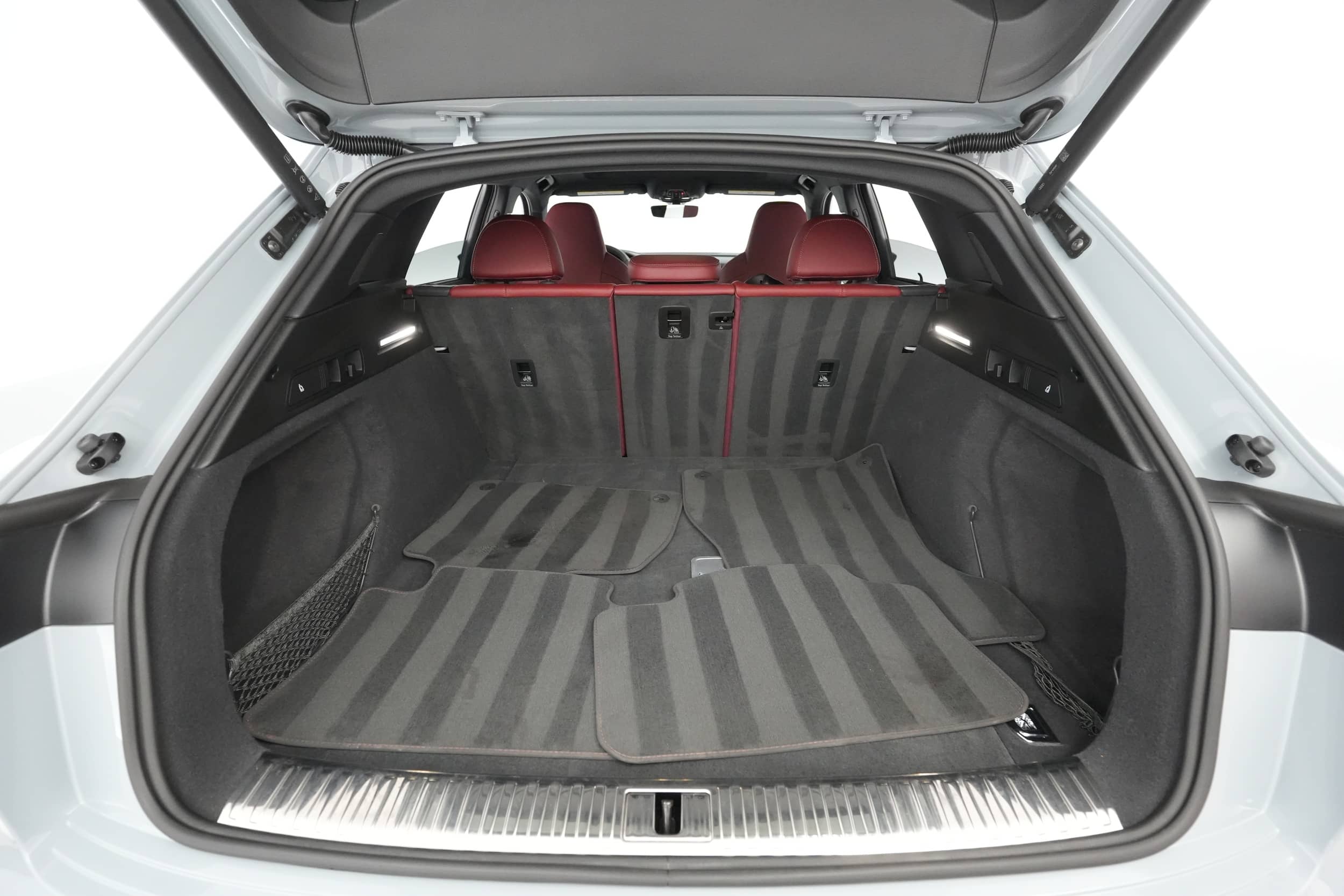 EverCars Co. vehicle image 21 for Audi e-tron -  S Prestige on EverCars Co.