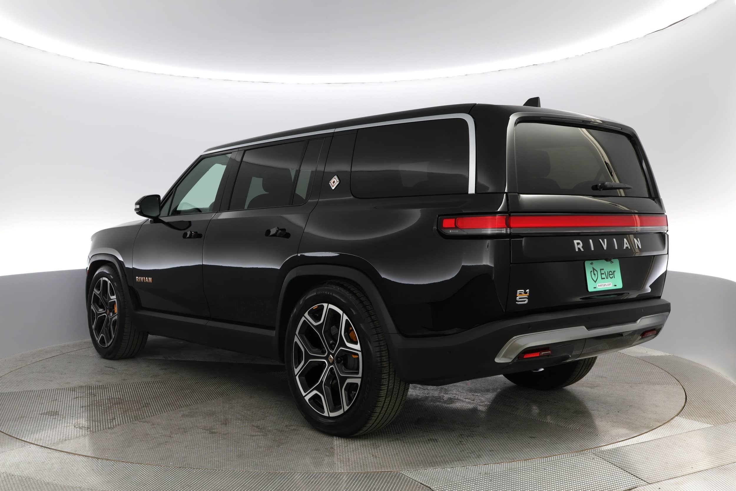 EverCars Co. vehicle image 9 for Rivian R1S -  Launch Edition on EverCars Co.