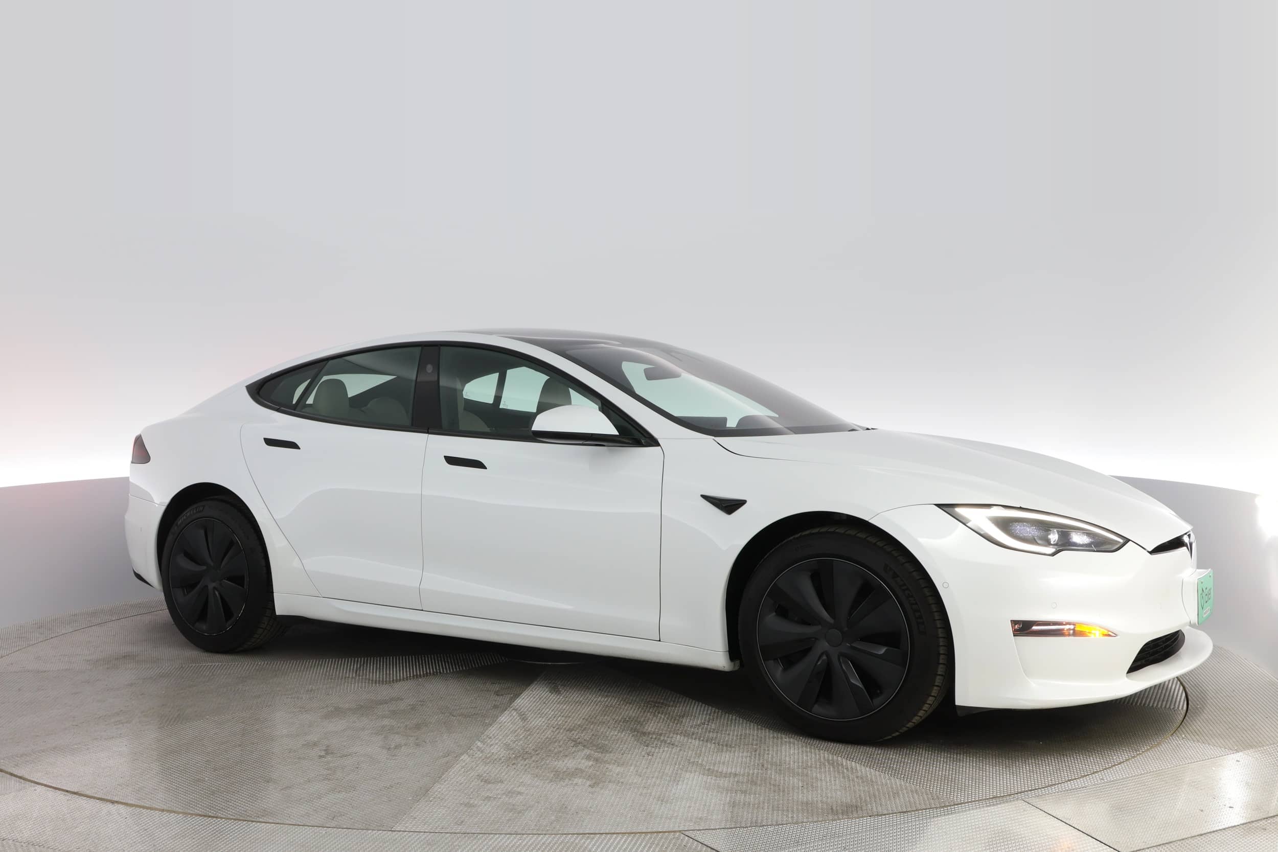 EverCars Co. vehicle image 7 for Tesla Model S -  Long Range on EverCars Co.