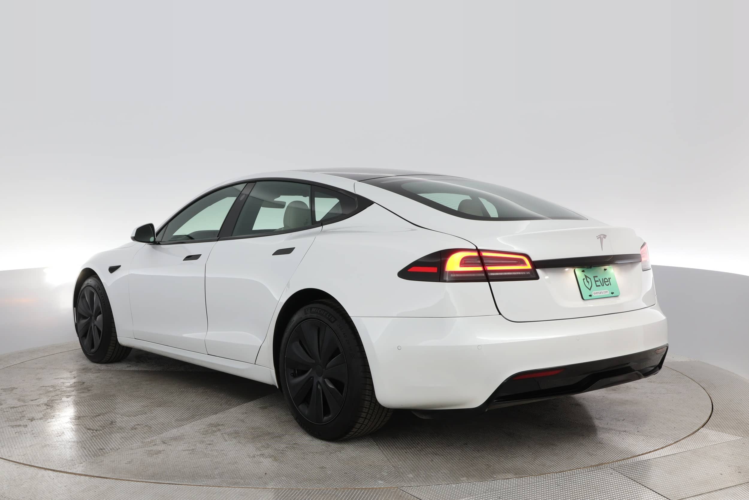 EverCars Co. vehicle image 9 for Tesla Model S -  Long Range on EverCars Co.