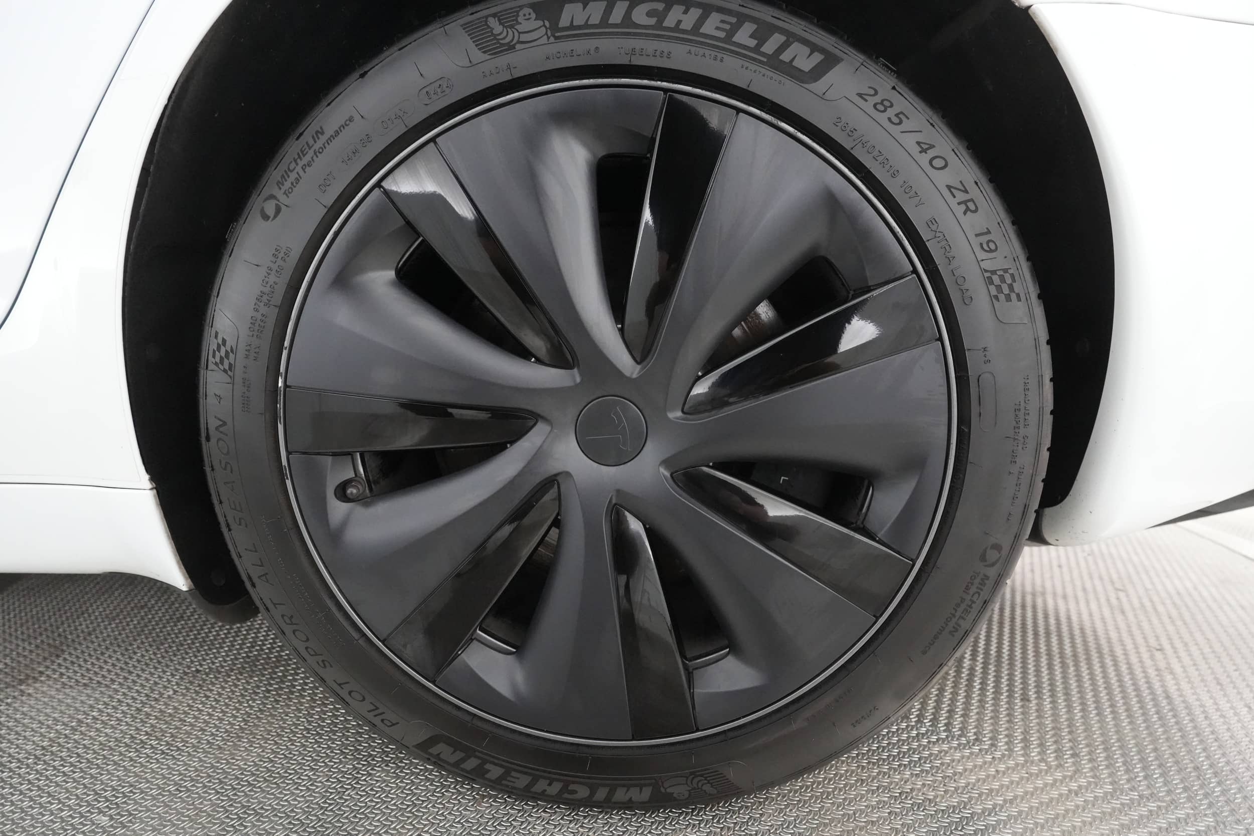 EverCars Co. vehicle image 11 for Tesla Model S -  Long Range on EverCars Co.
