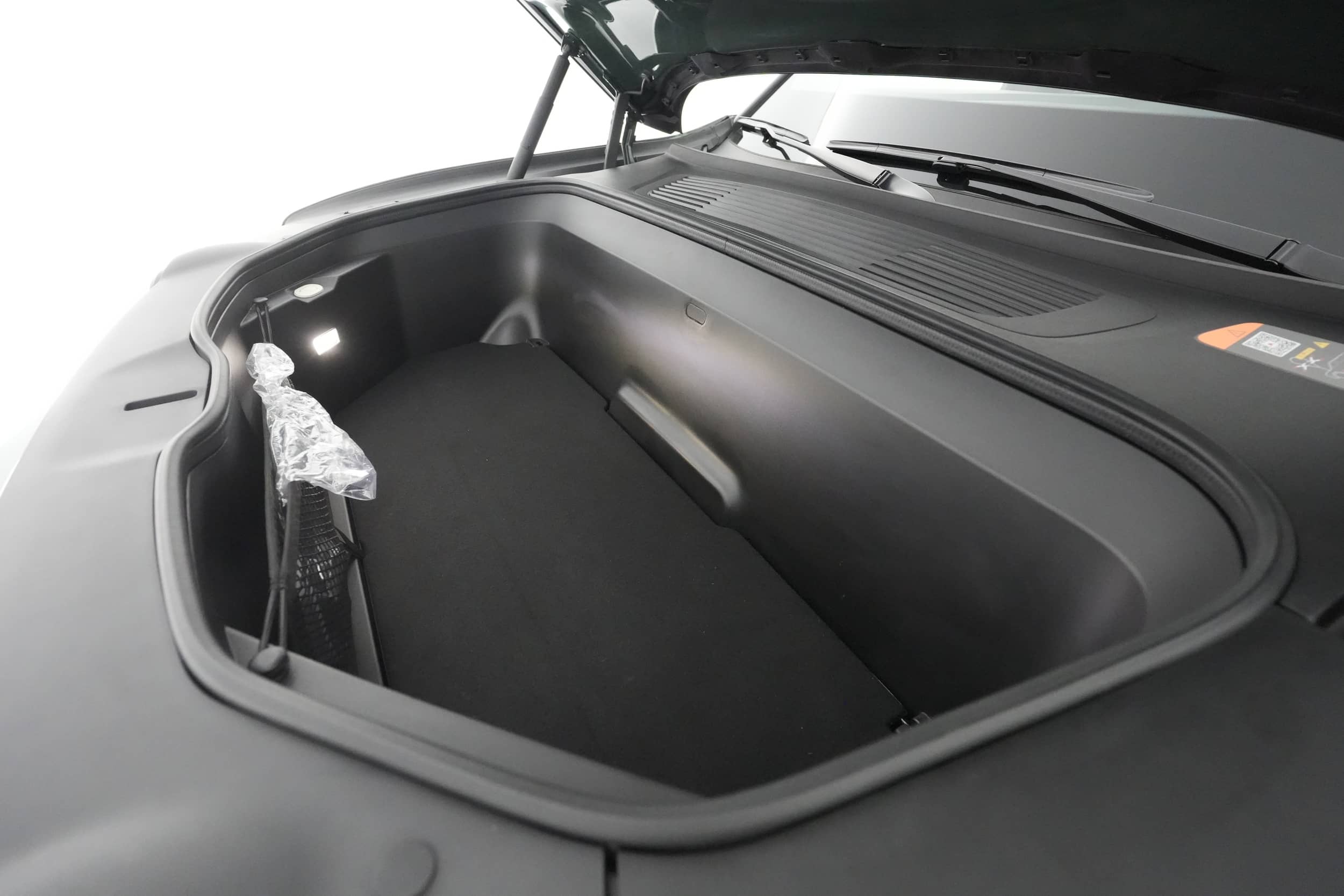 EverCars Co. vehicle image 22 for Rivian R1S -  Adventure on EverCars Co.
