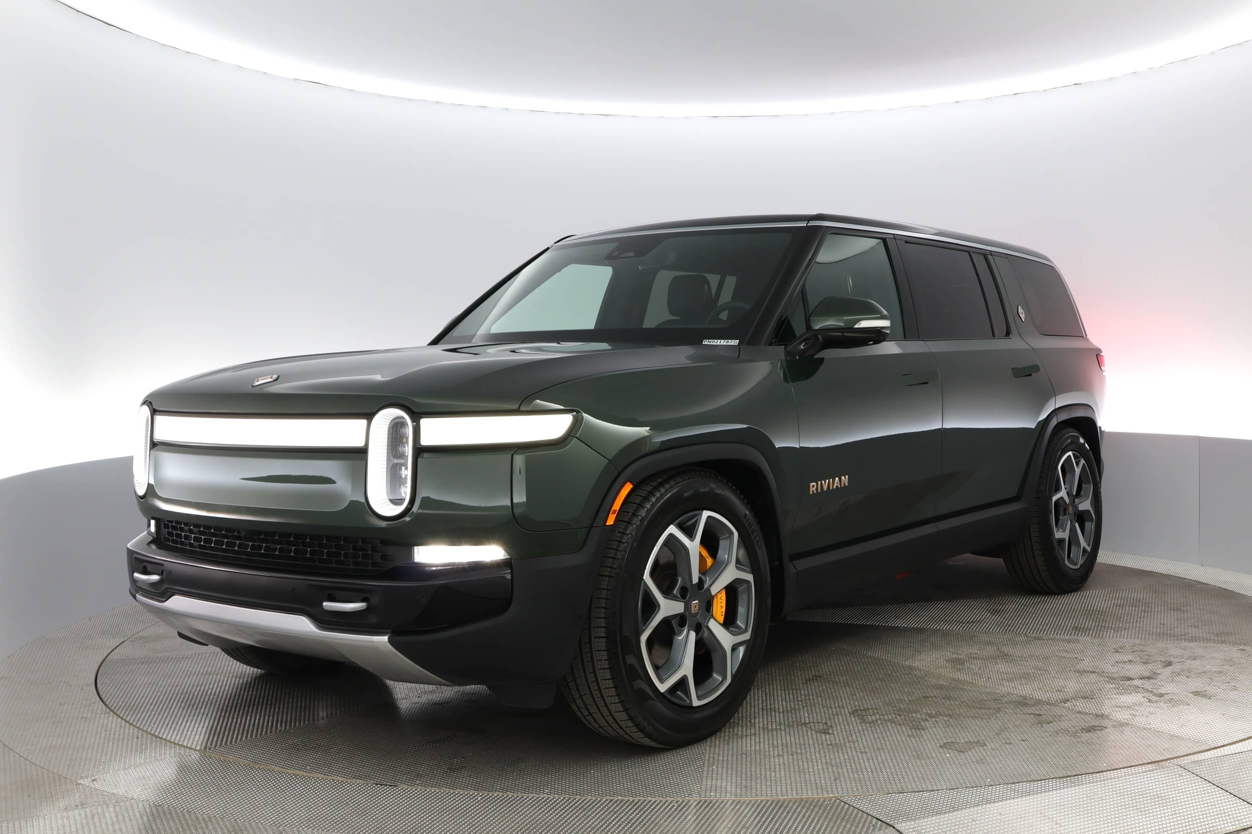 EverCars Co. featured vehicle's image for Rivian R1S -  Adventure on EverCars Co.
