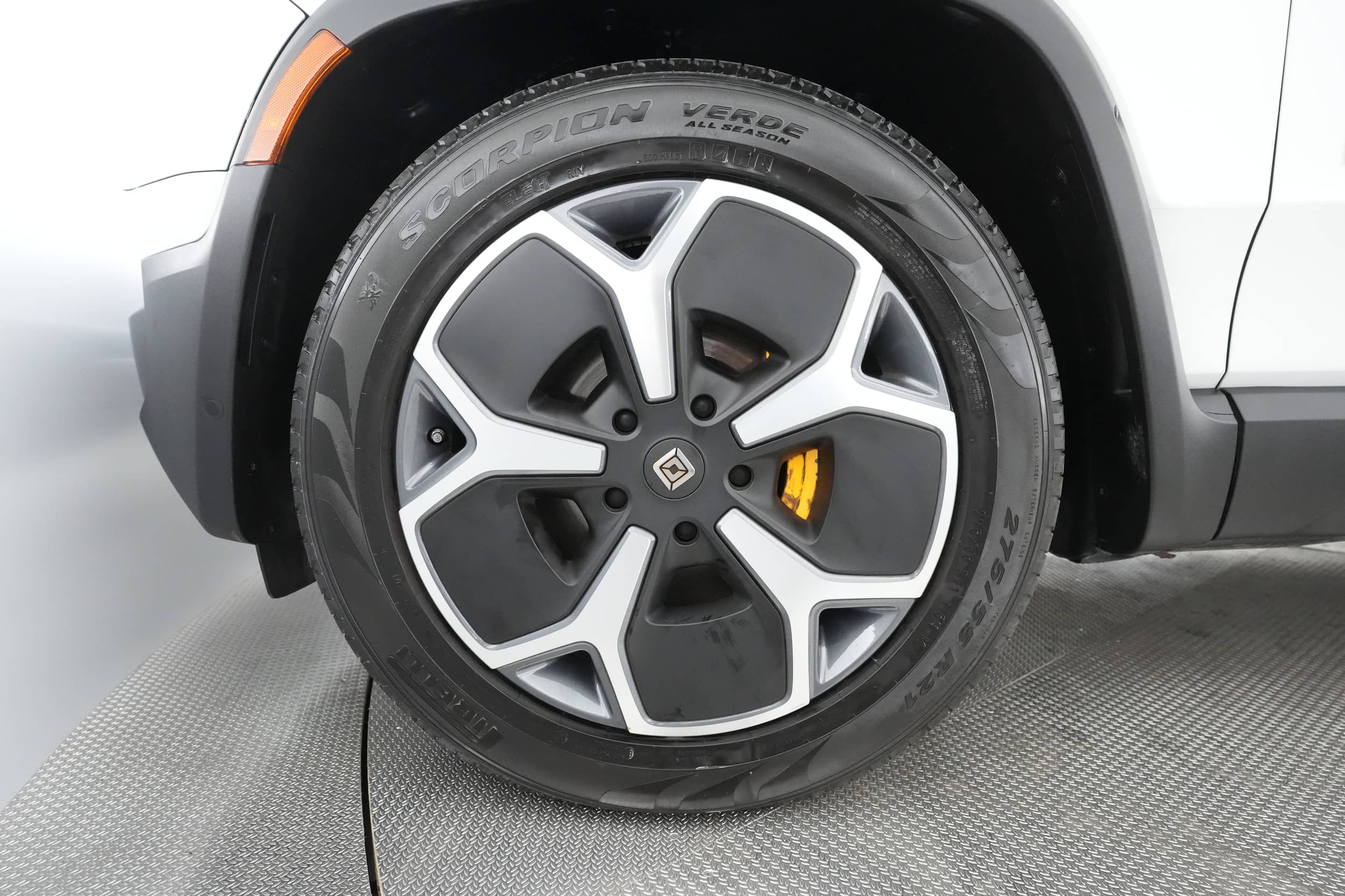 EverCars Co. vehicle image 11 for Rivian R1T -  Adventure on EverCars Co.