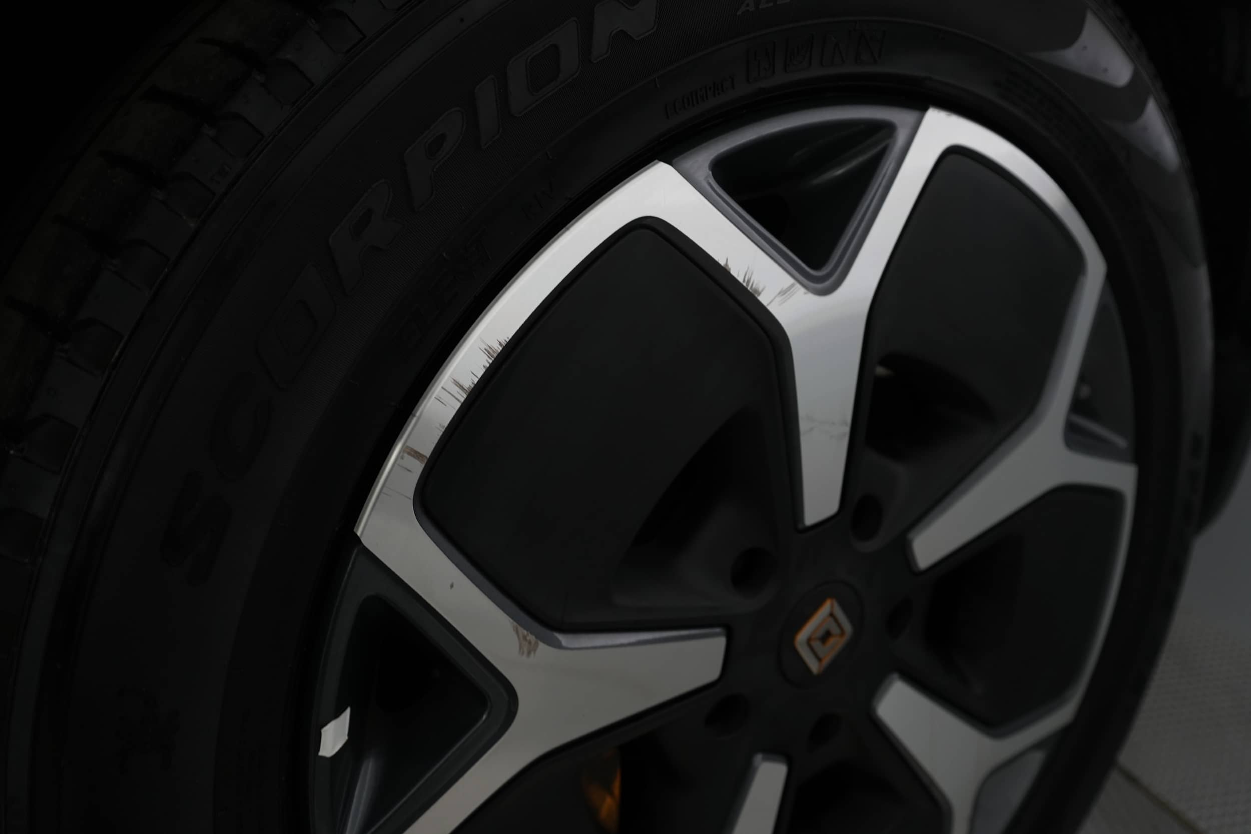 EverCars Co. vehicle image 28 for Rivian R1T -  Adventure on EverCars Co.