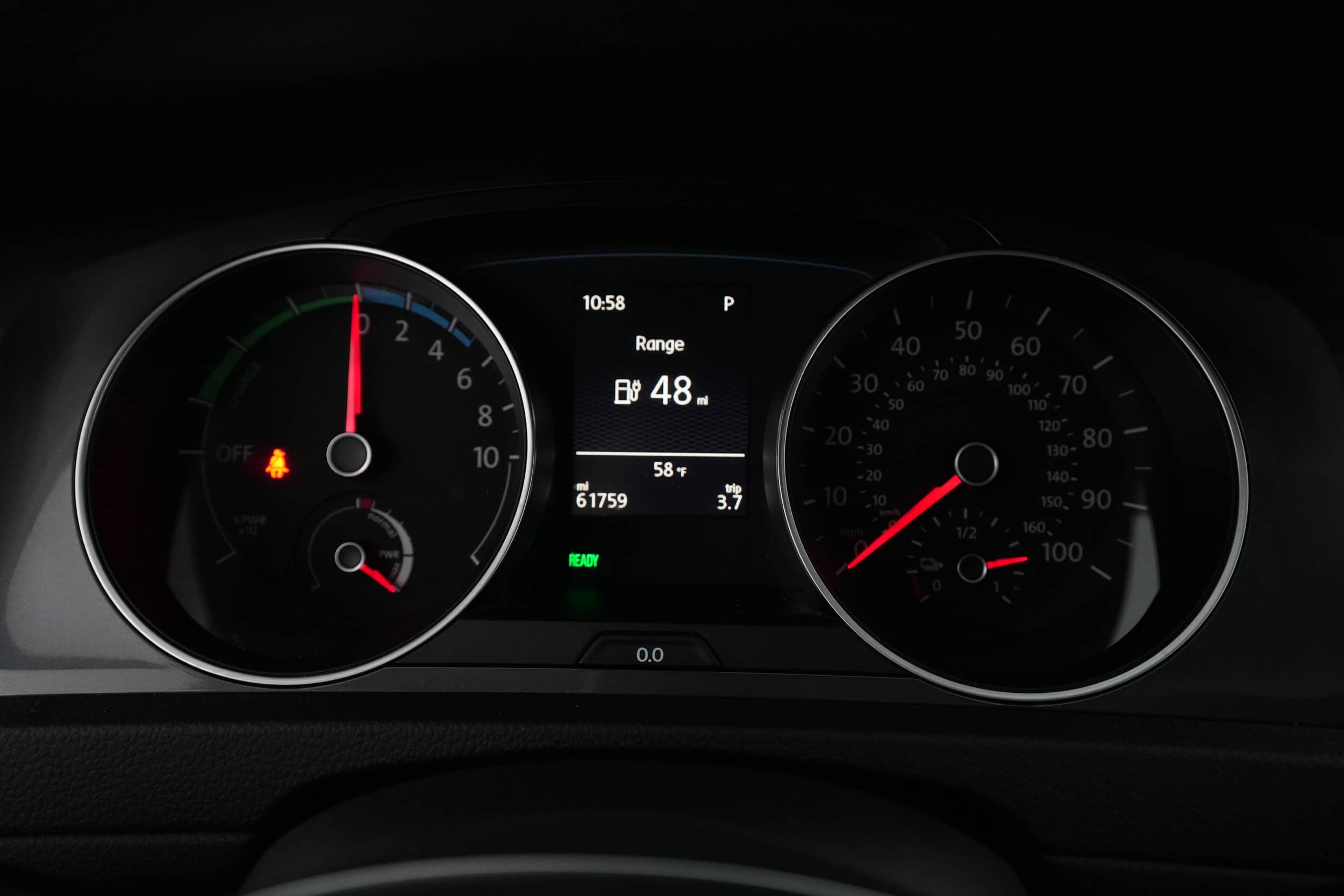 EverCars Co. vehicle image 4 for Volkswagen e-Golf -  SE on EverCars Co.