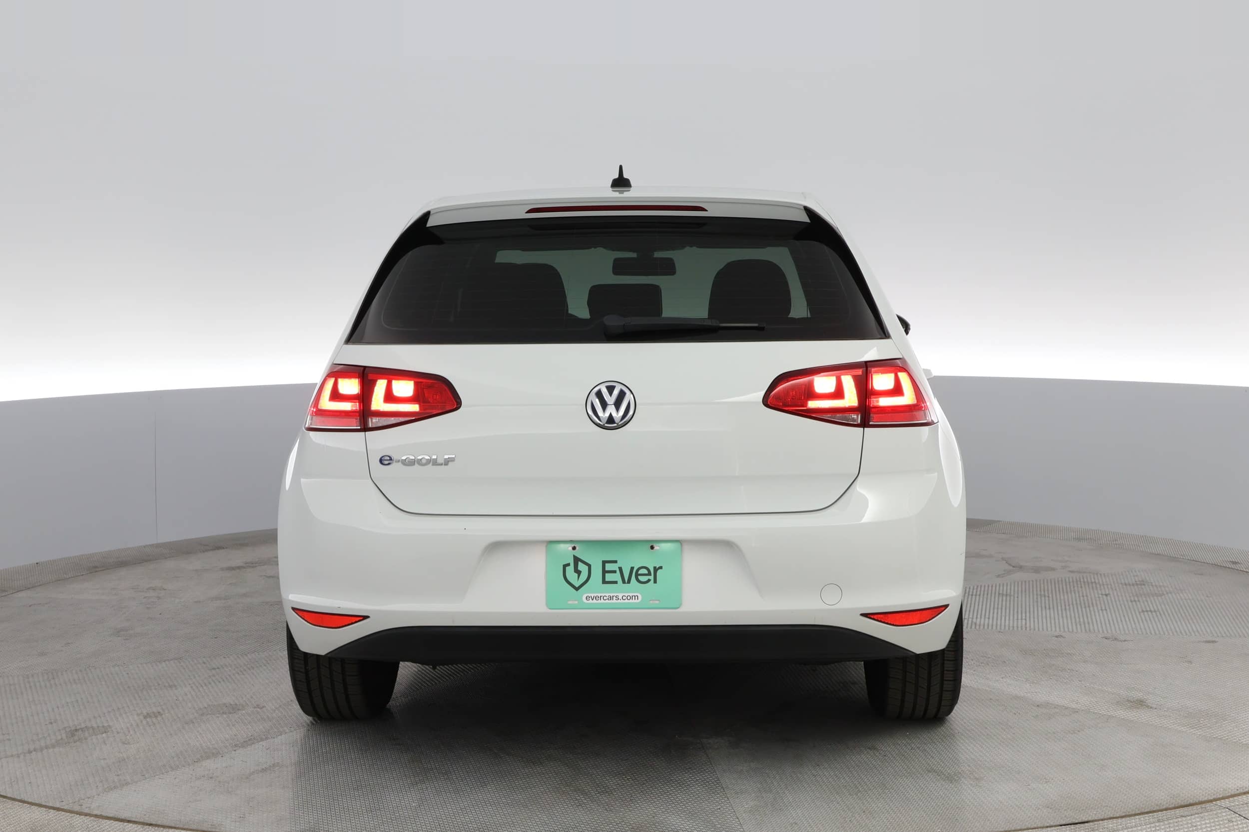 EverCars Co. vehicle image 8 for Volkswagen e-Golf -  SE on EverCars Co.