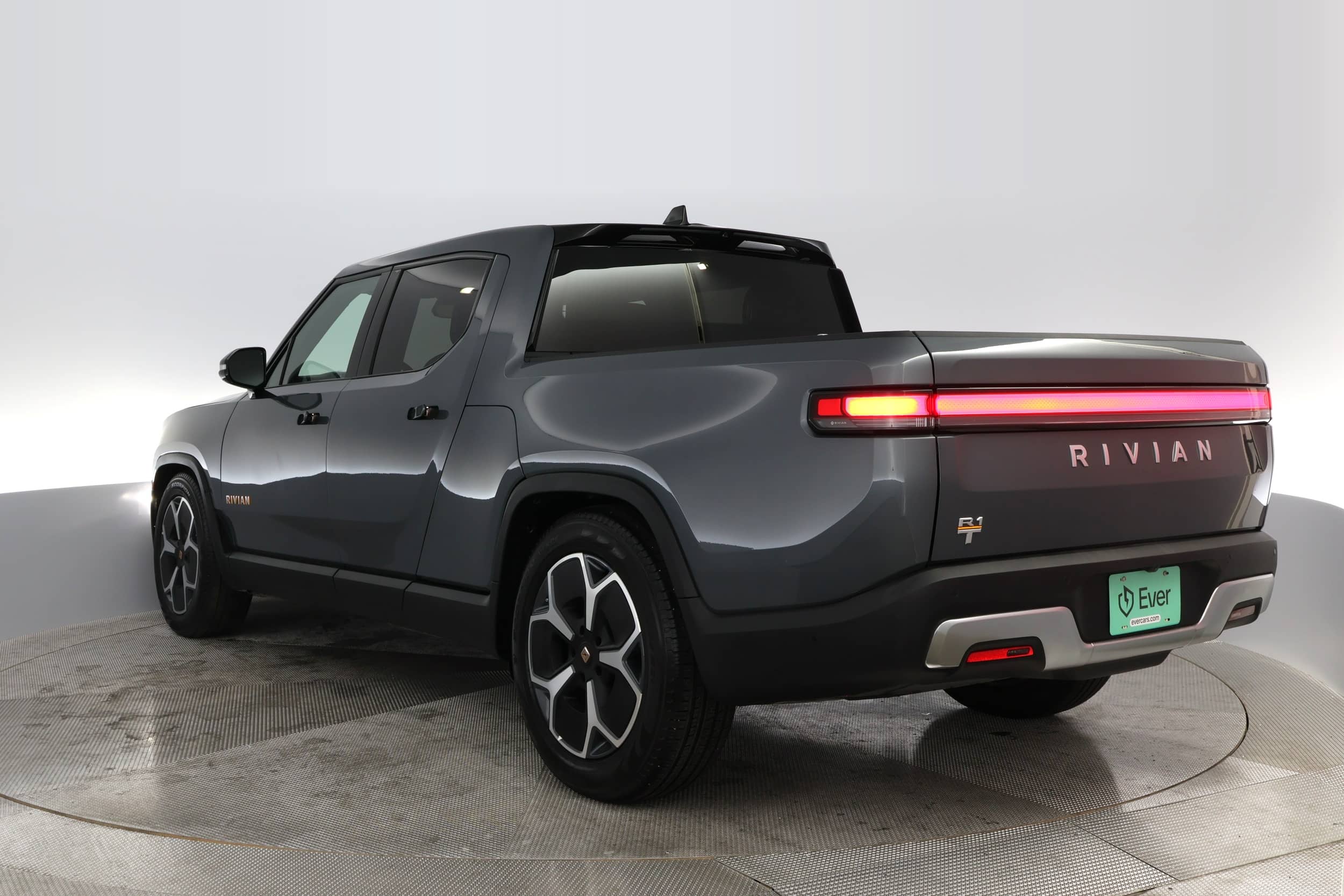 EverCars Co. vehicle image 11 for Rivian R1T -  Adventure on EverCars Co.