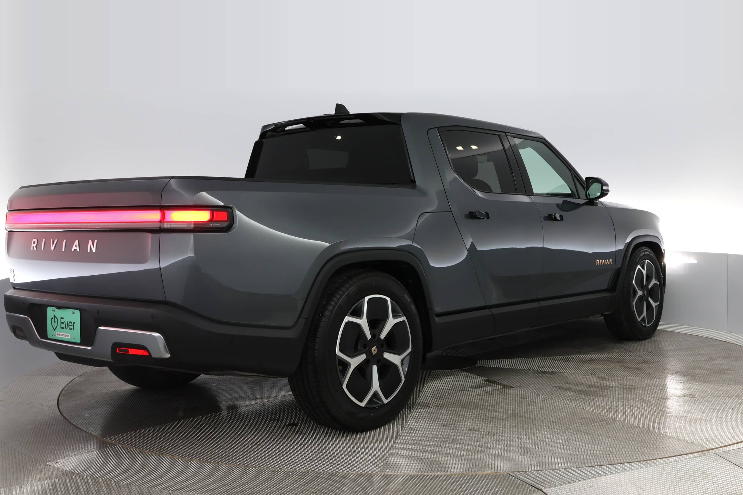 EverCars Co. vehicle image 2 for Rivian R1T -  Adventure on EverCars Co.