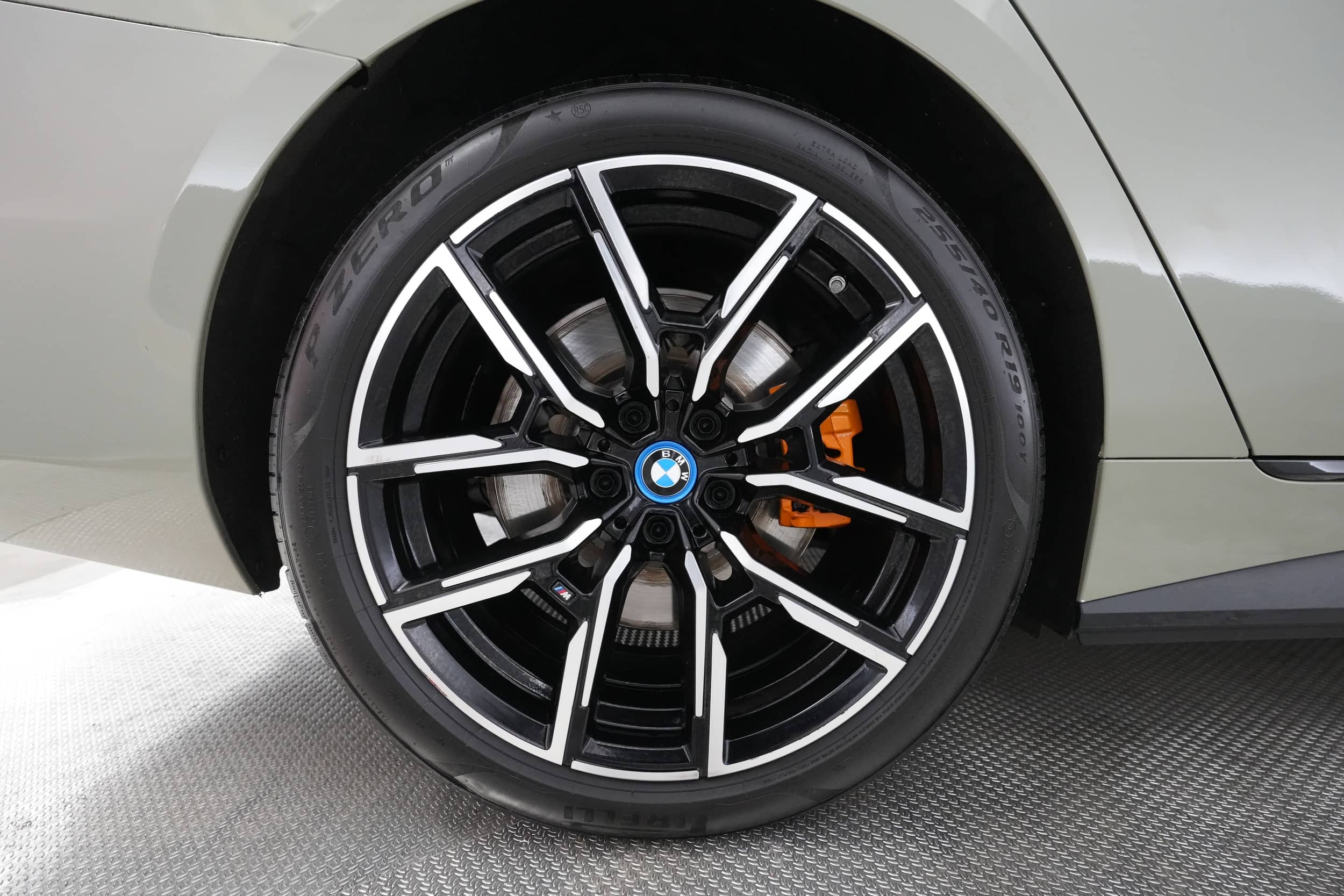 EverCars Co. vehicle image 7 for BMW i4 -  eDrive40 on EverCars Co.