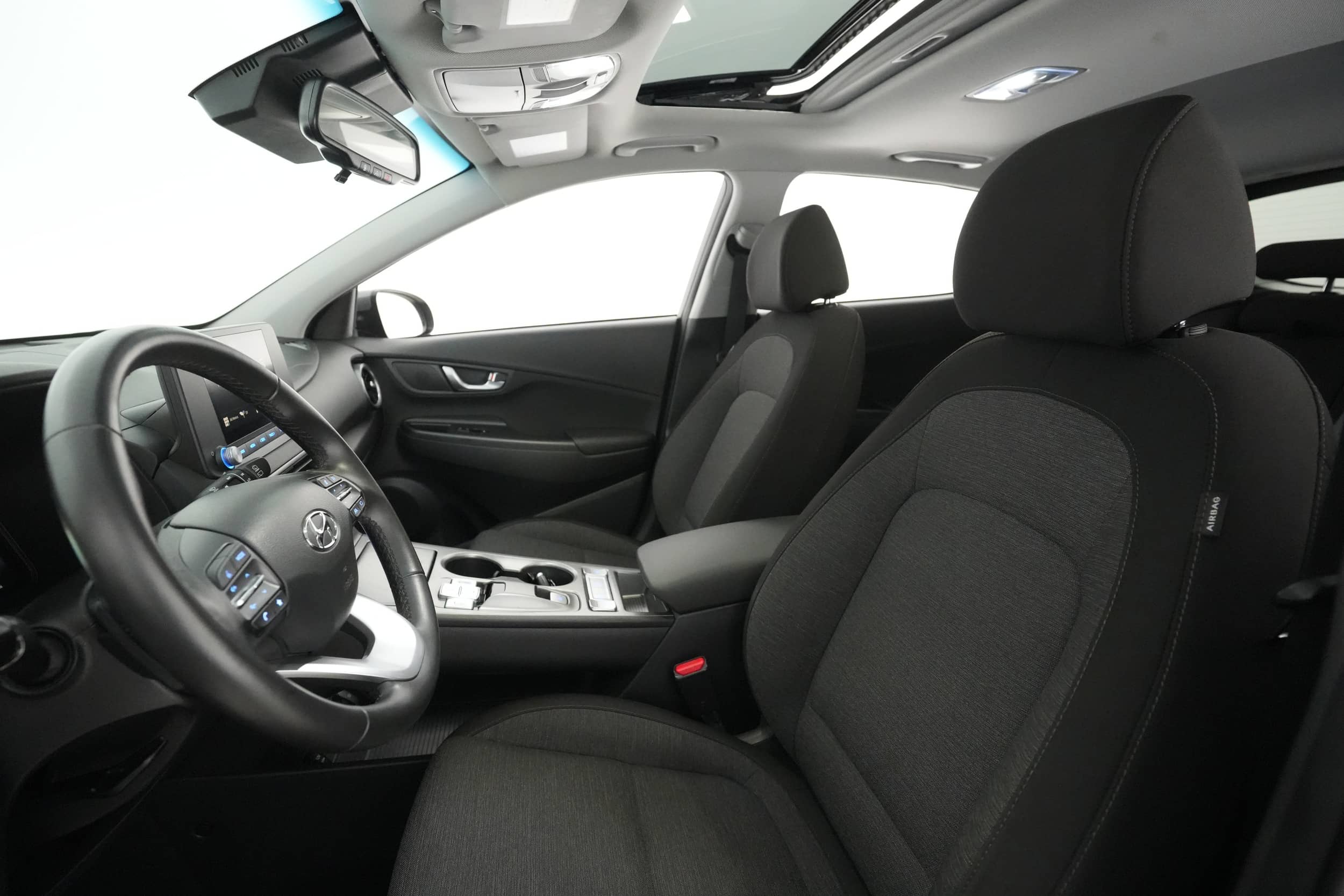 EverCars Co. vehicle image 17 for Hyundai Kona -  SEL on EverCars Co.