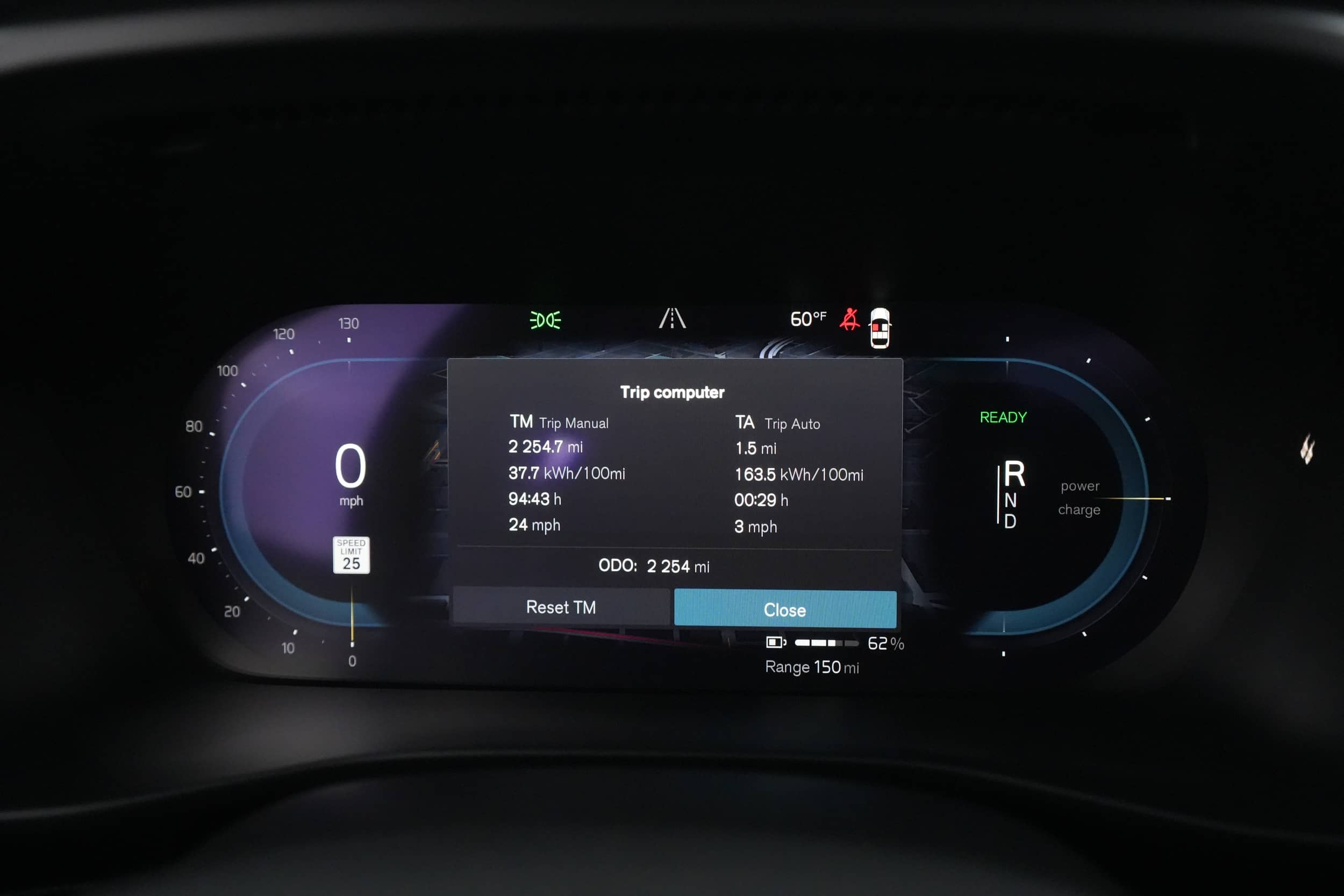 EverCars Co. vehicle image 4 for Volvo XC40 Recharge -  Twin Plus on EverCars Co.