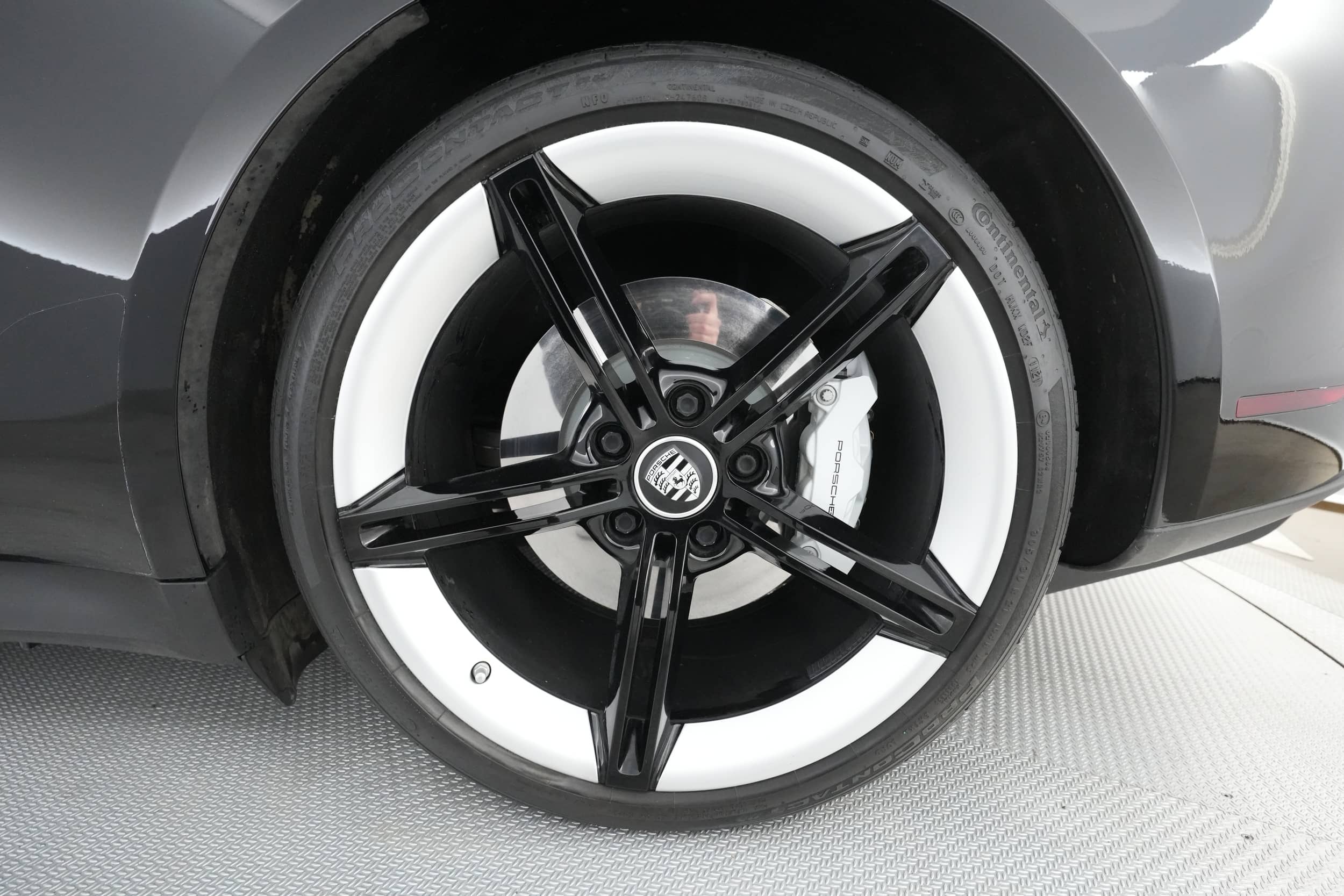 EverCars Co. vehicle image 13 for Porsche Taycan -  4S on EverCars Co.