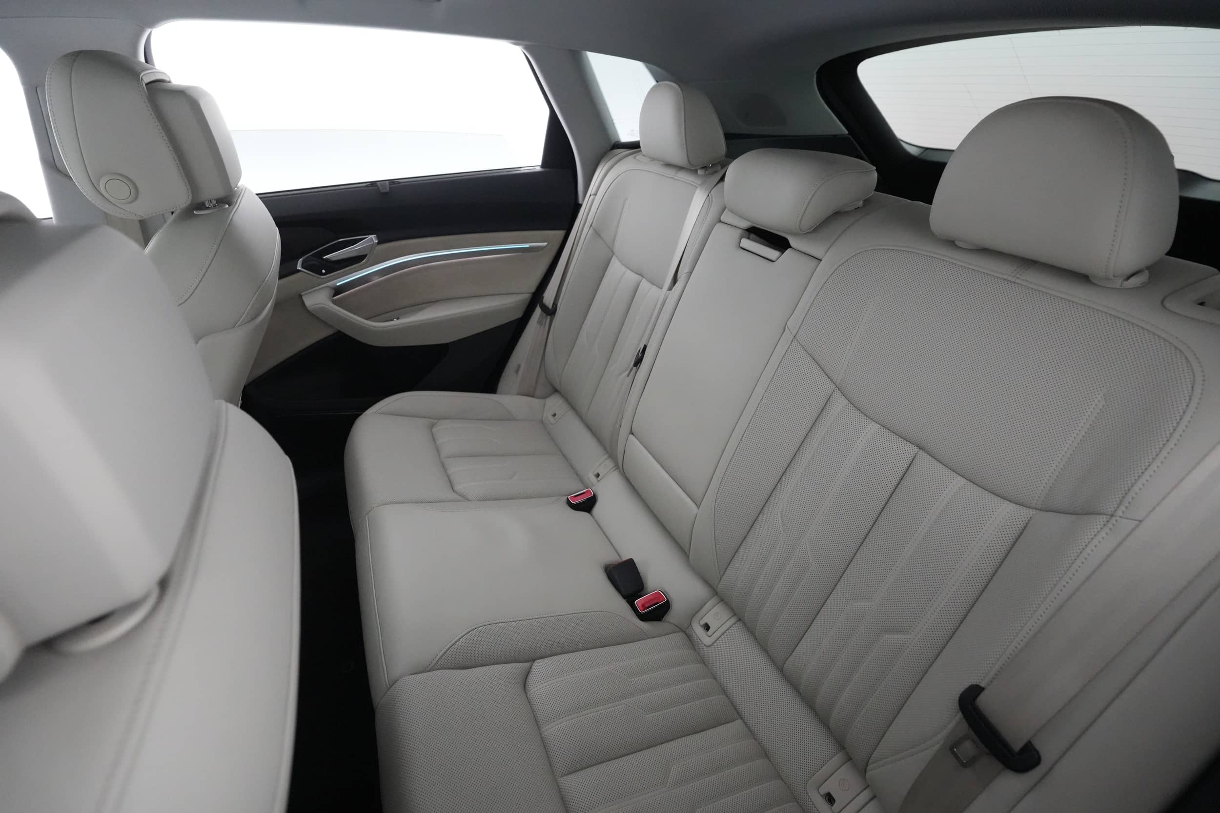 EverCars Co. vehicle image 17 for Audi e-tron -  Prestige on EverCars Co.