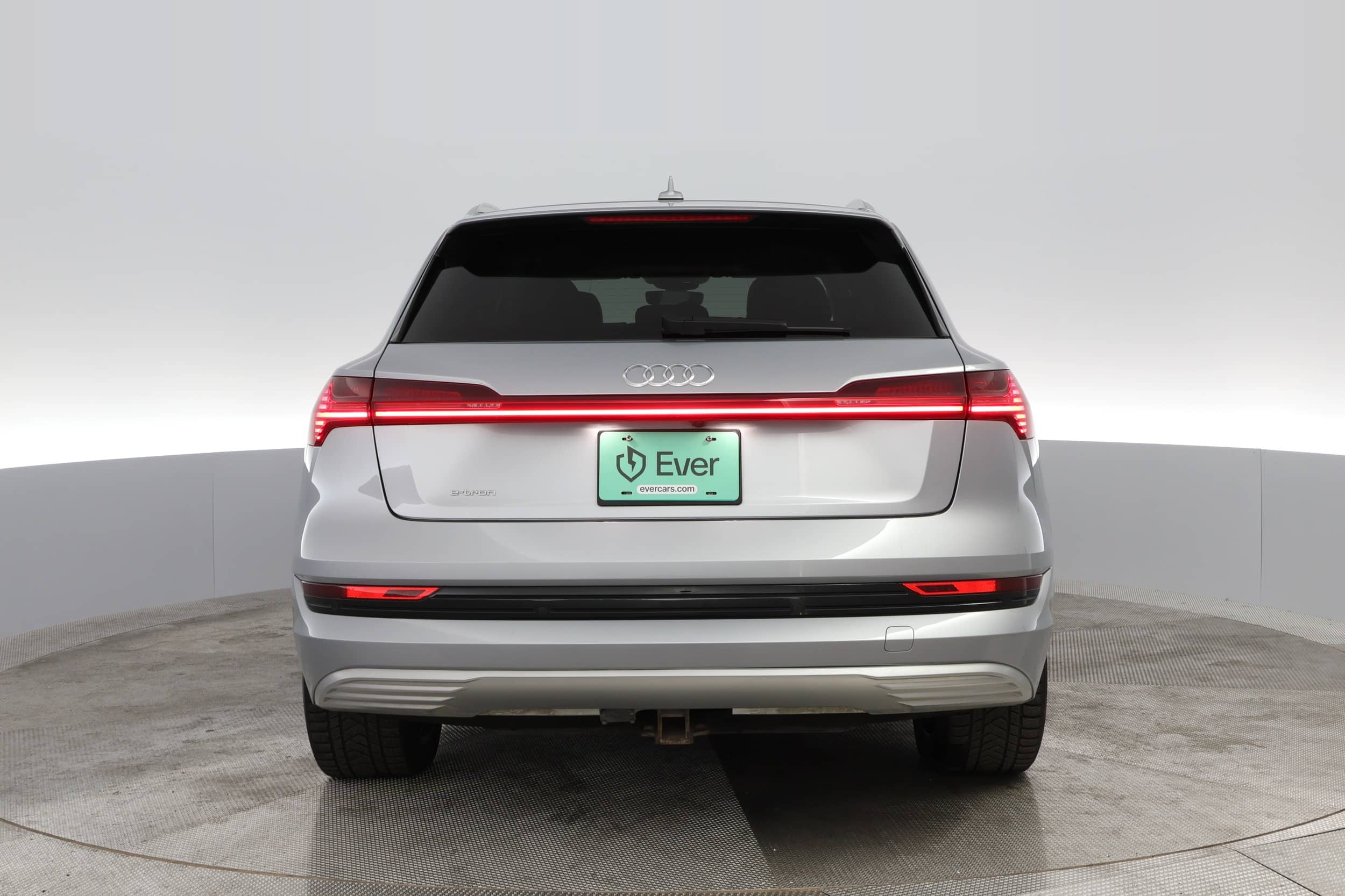 EverCars Co. vehicle image 9 for Audi e-tron -  Prestige on EverCars Co.