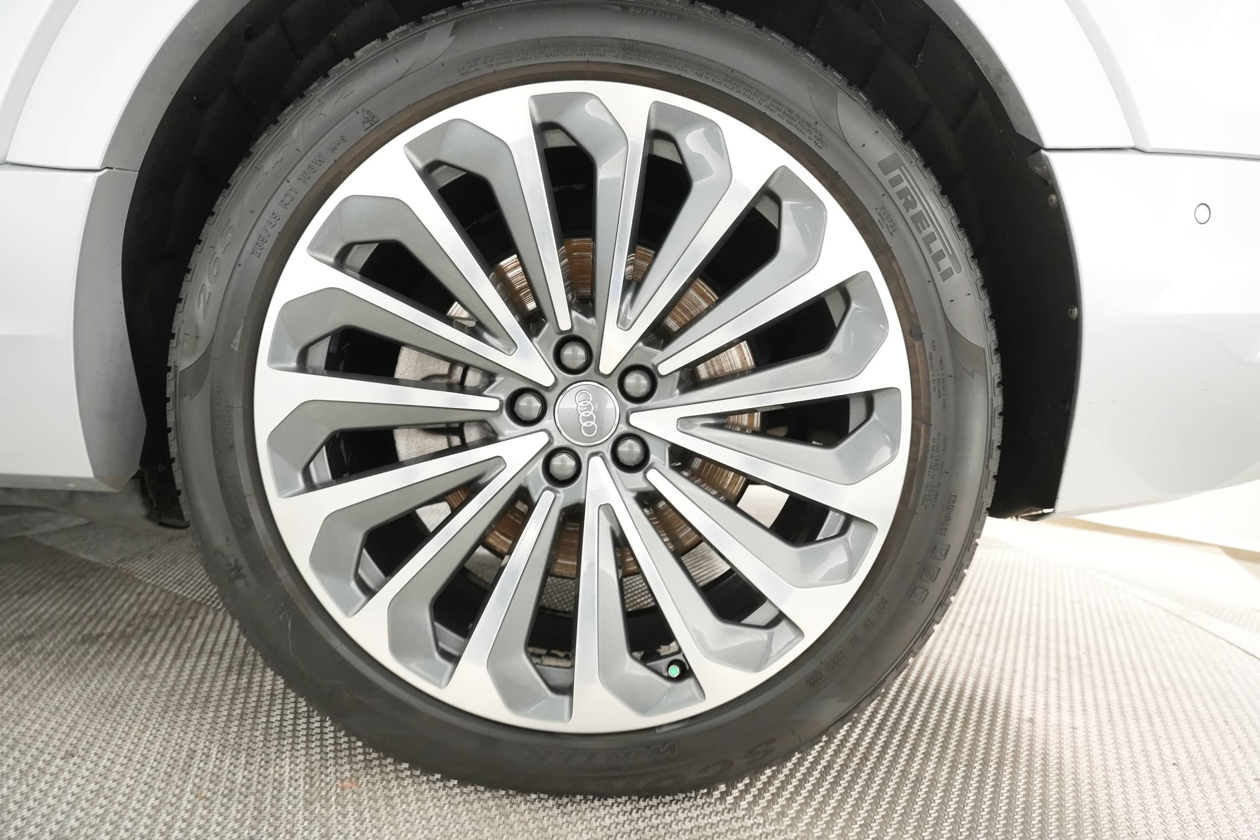 EverCars Co. vehicle image 14 for Audi e-tron -  Prestige on EverCars Co.