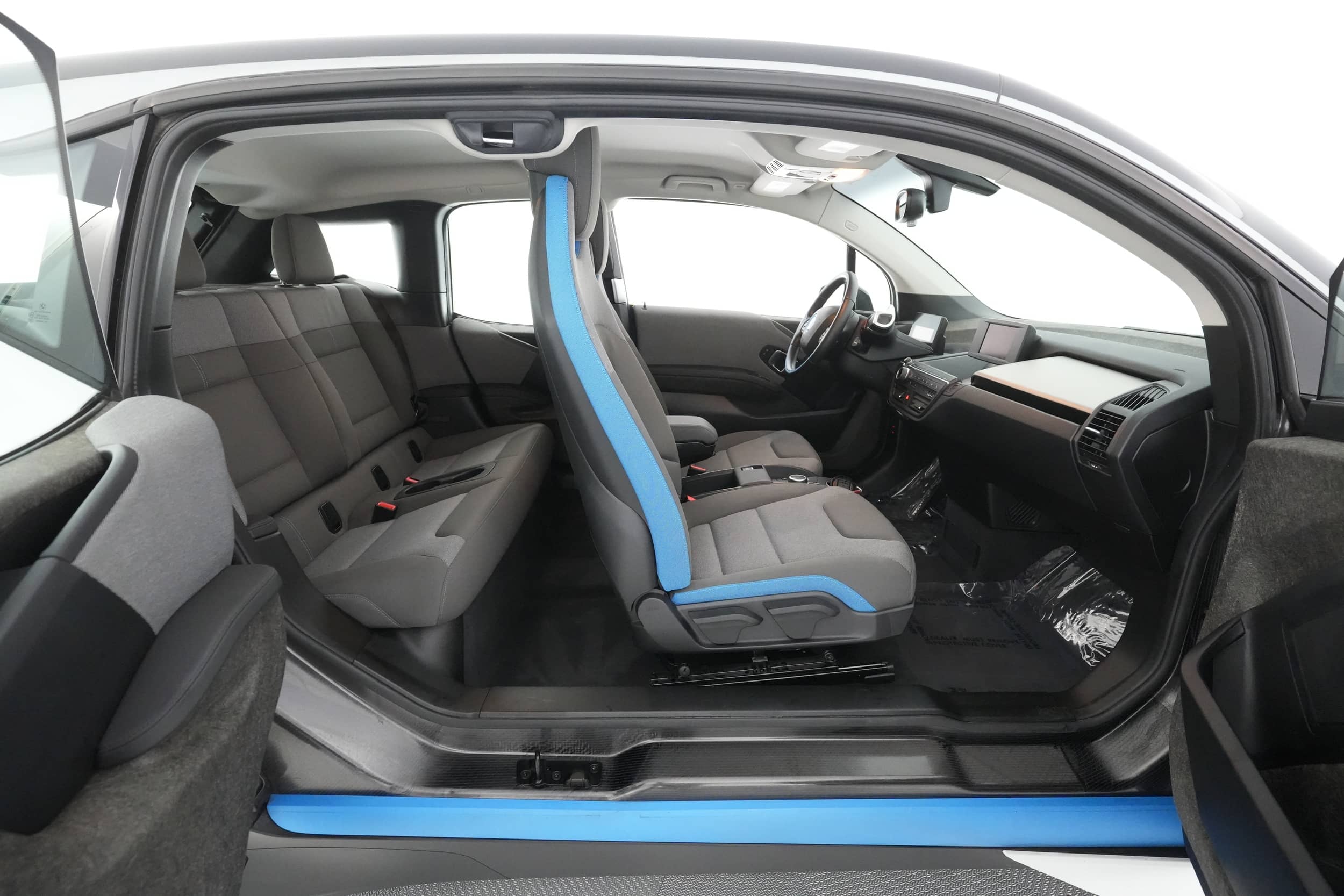 EverCars Co. vehicle image 18 for BMW i3 -  Deka World on EverCars Co.